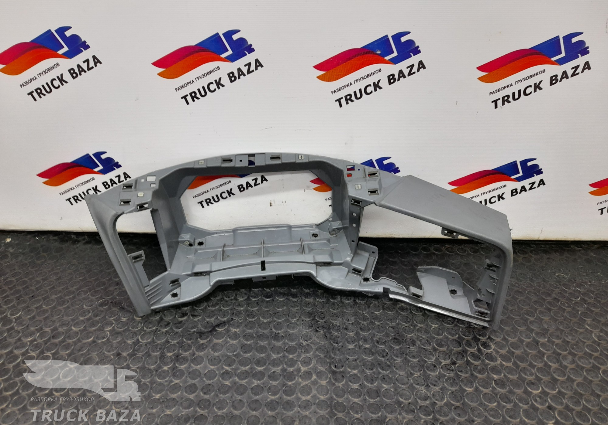 A9676800555 Панель в торпедо для Mercedes-Benz Axor II (с 2004 по 2010)