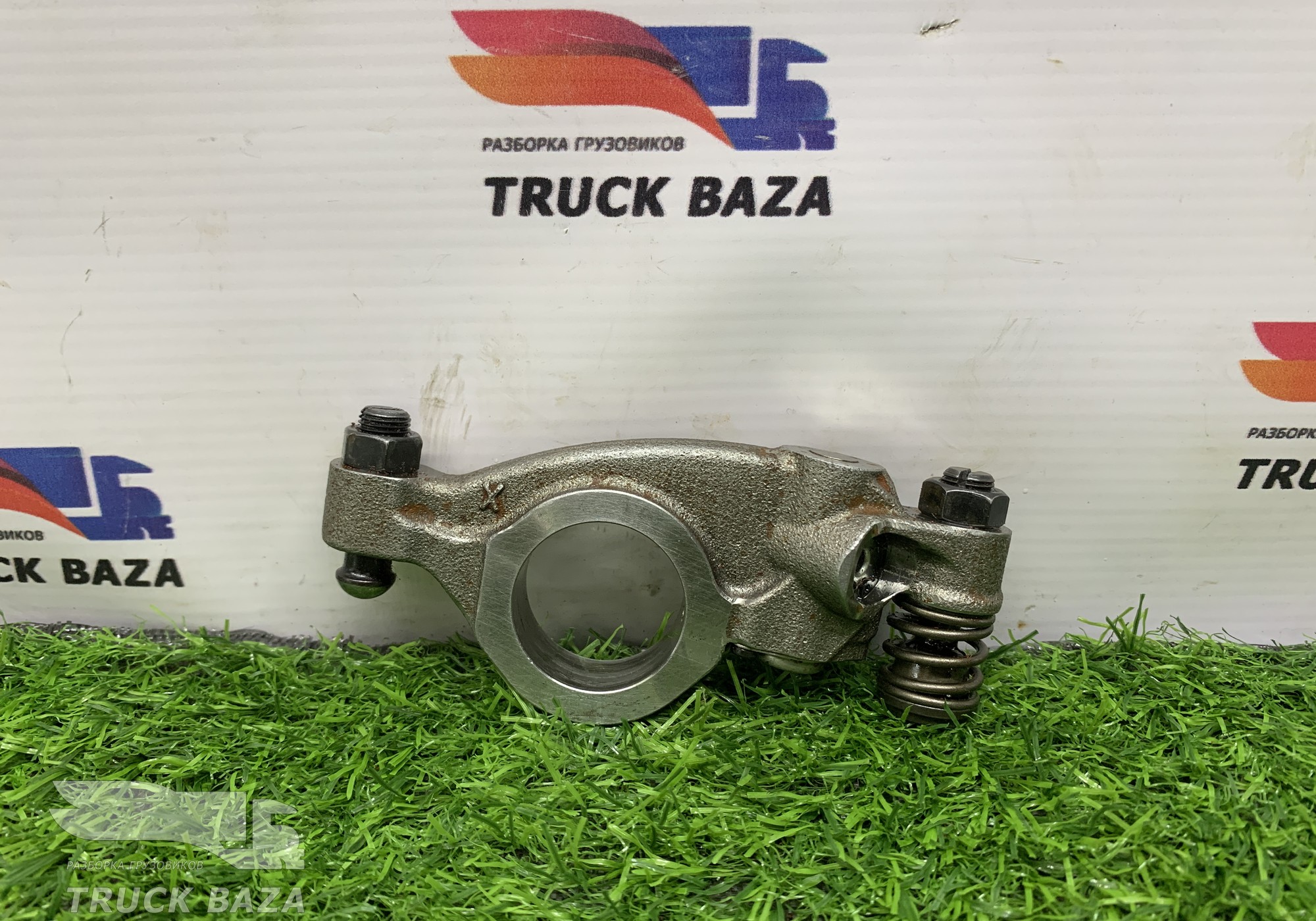 1003189325 Рокер выпускного клапана коромысел для Shacman X3000 (с 2014)