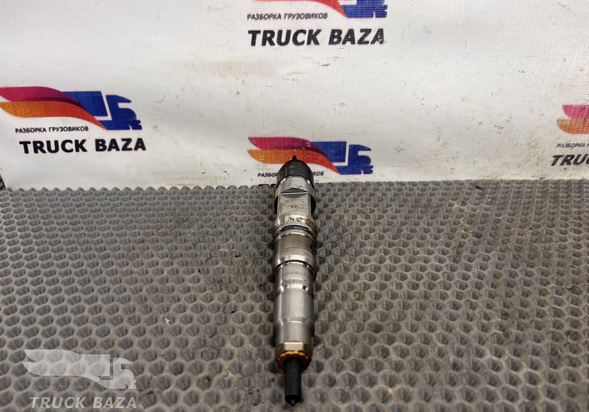 200V101006127 Форсунка топливная для Sinotruk Sitrak C7H