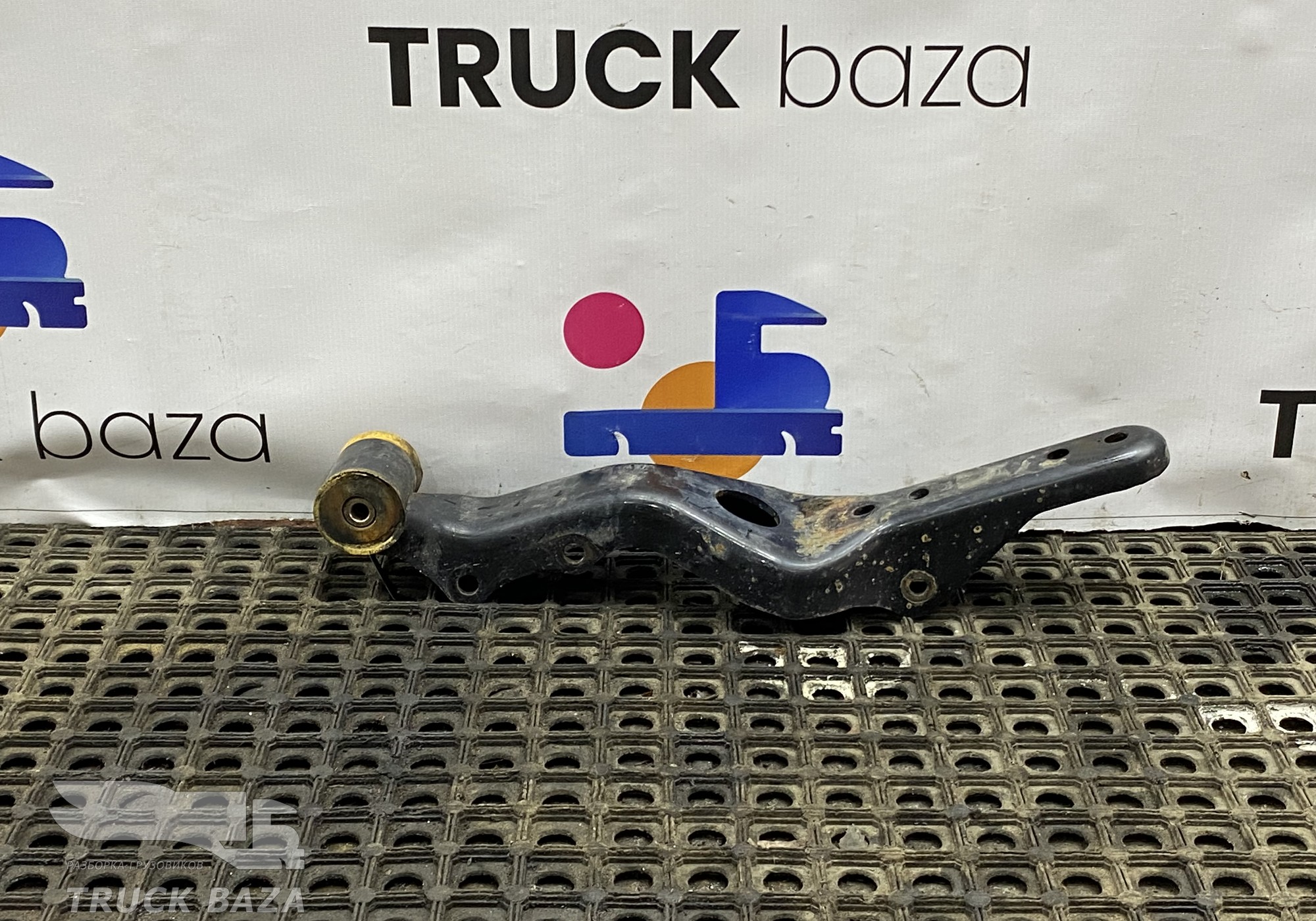 85417016001 Кронштейн замка кабины для Man TGS II (с 2012)