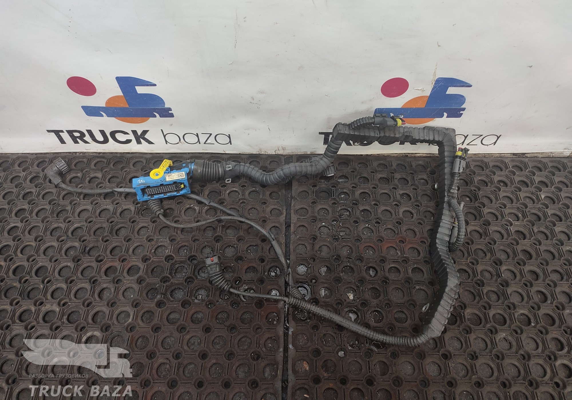 1804984 Проводка двигателя