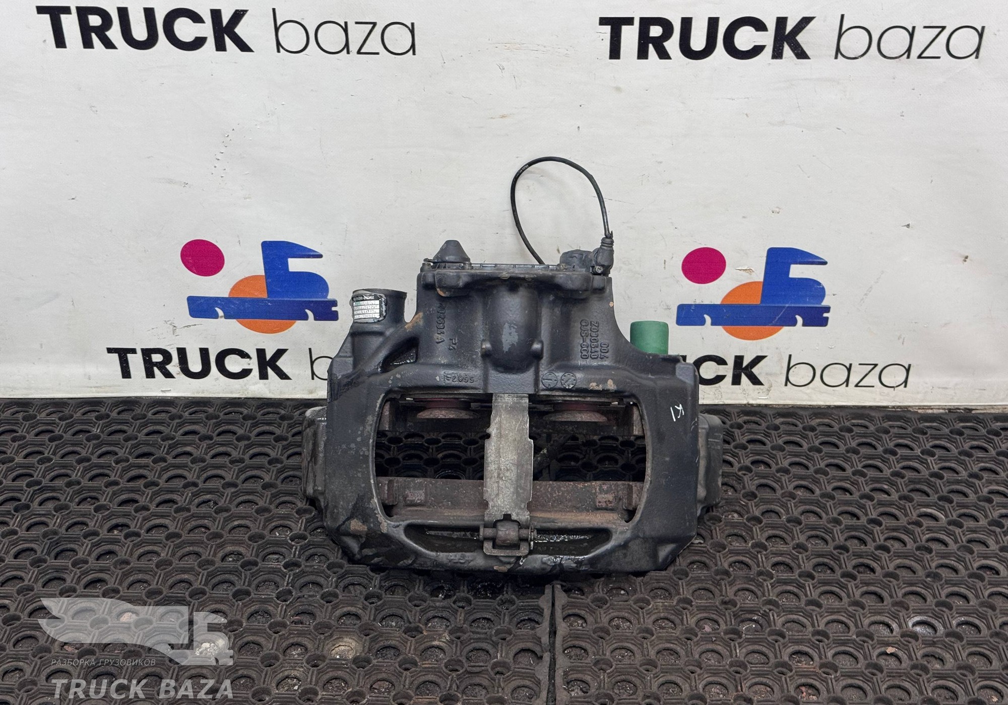 A0004202602 Суппорт задний правый для Mercedes-Benz Axor II (с 2004 по 2010)