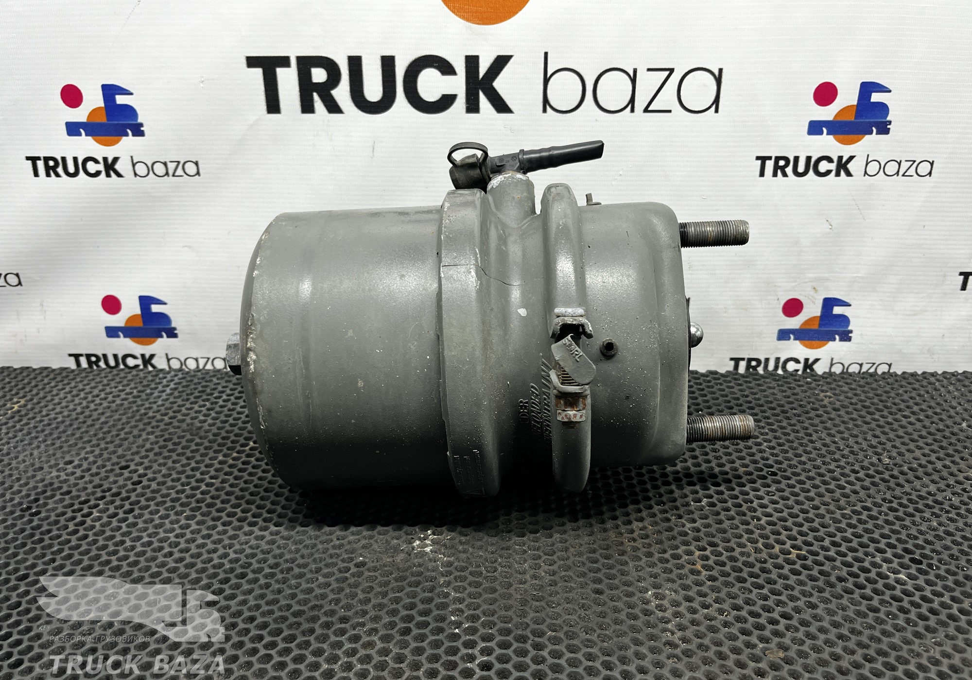 812W504106886 Энергоаккумулятор задний левый для Sinotruk Sitrak C7H