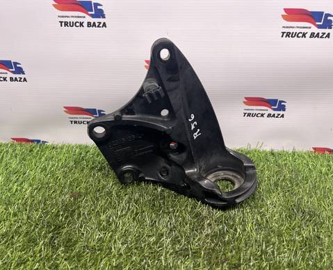 82316136 Кронштейн амортизатора кабины левый для Renault T (с 2013)