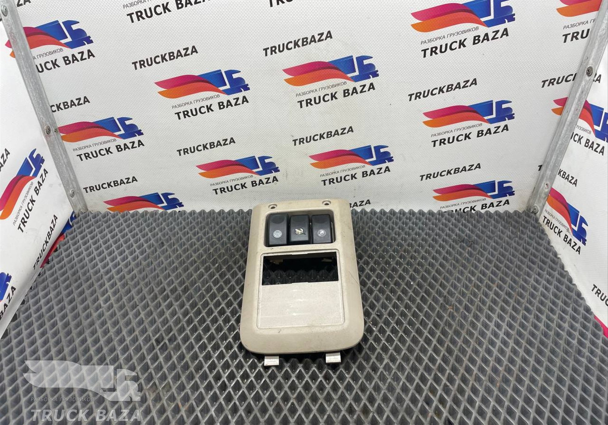 1933961 Корпус кнопок для Daf XF105 (с 2005)