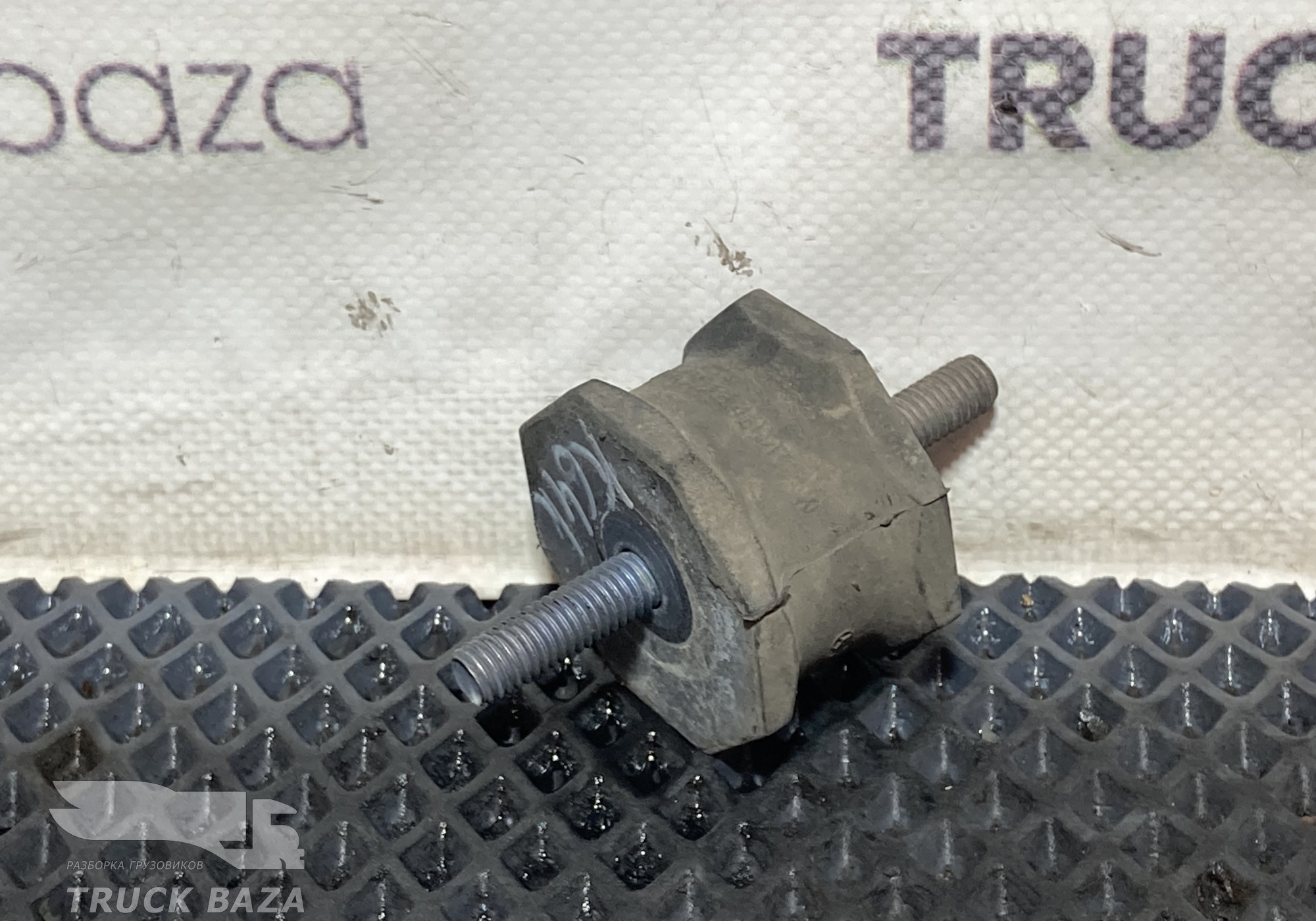 0029870940 Демпфер воздухозаборника