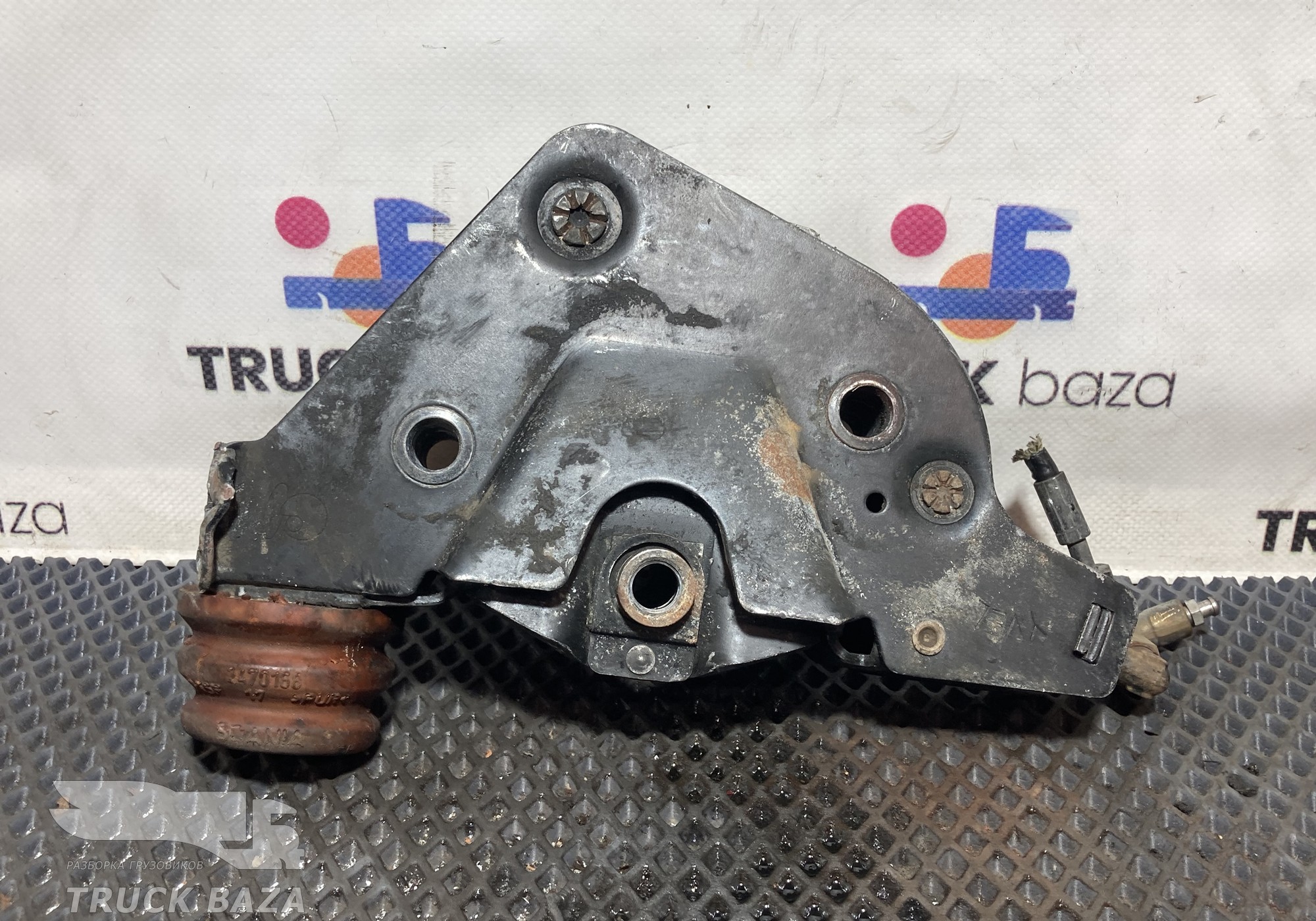 1810345 Замок кабины для Scania 4-series P (с 1995 по 2007)