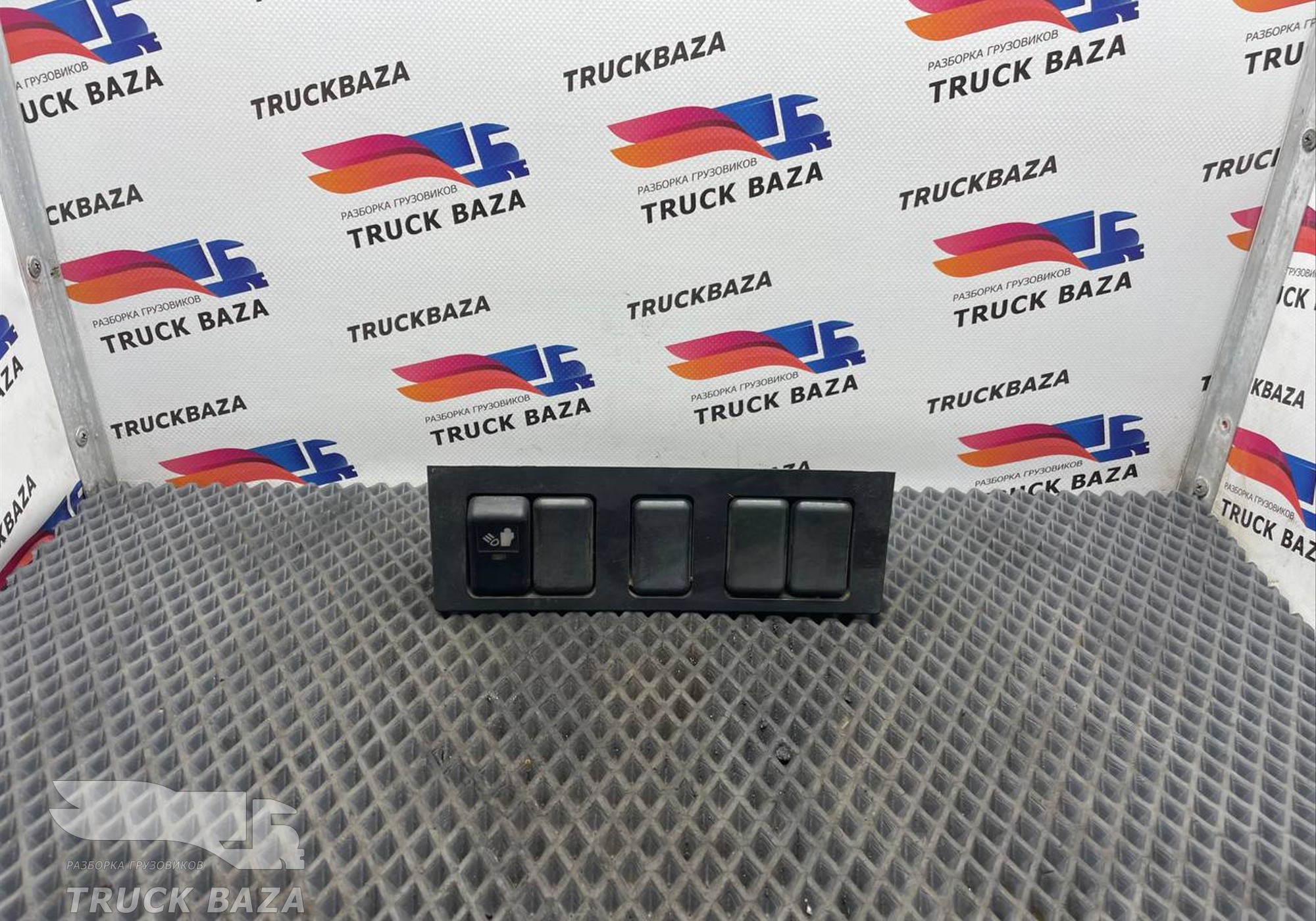 20569981 Кнопка света за кабиной для Volvo FH FH13 (с 2002 по 2008)