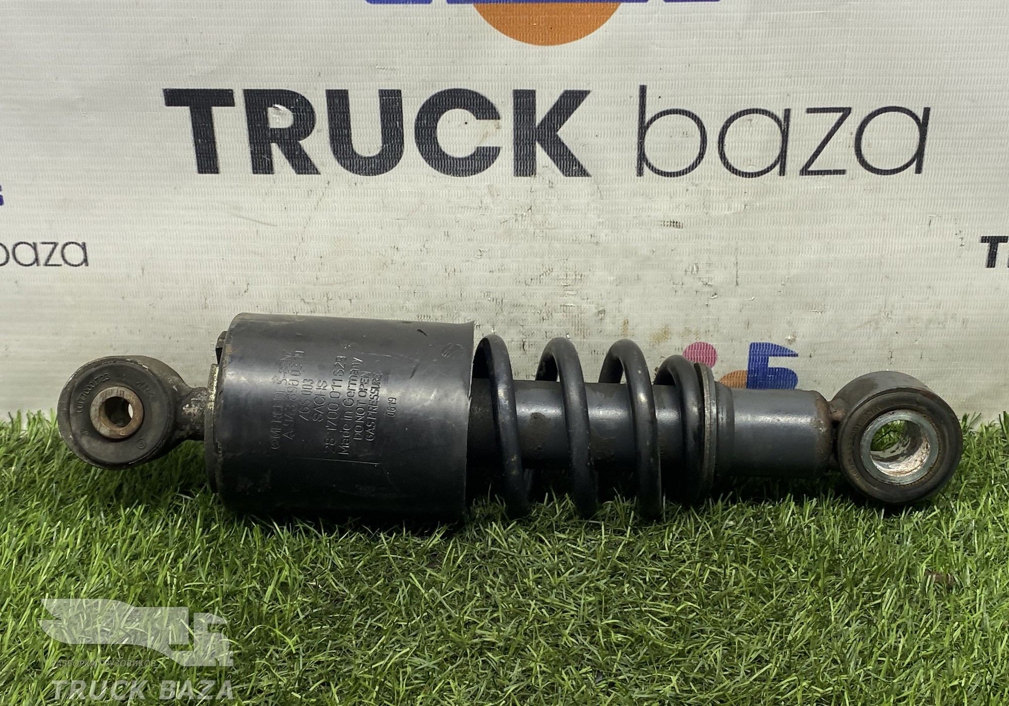 A9438900319 Амортизатор кабины передний