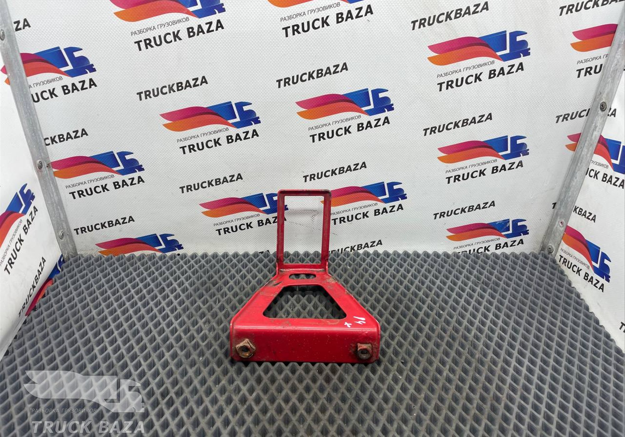 21715296 Кронштейн габаритного фонаря для Volvo FH 3 (с 2008 по 2012)