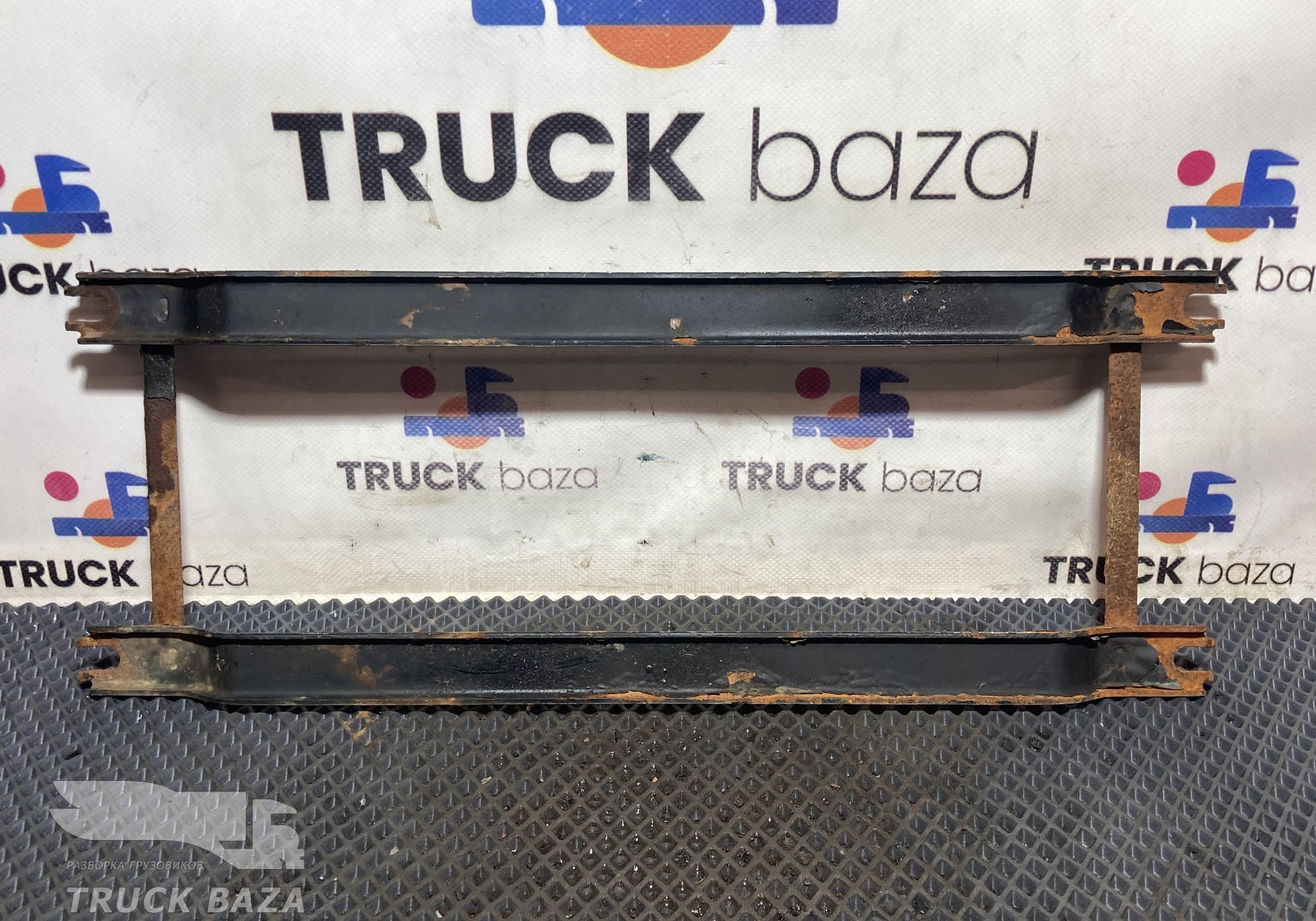 53203703084 Кронштейн ящика АКБ для КАМАЗ 5490 (с 2013)