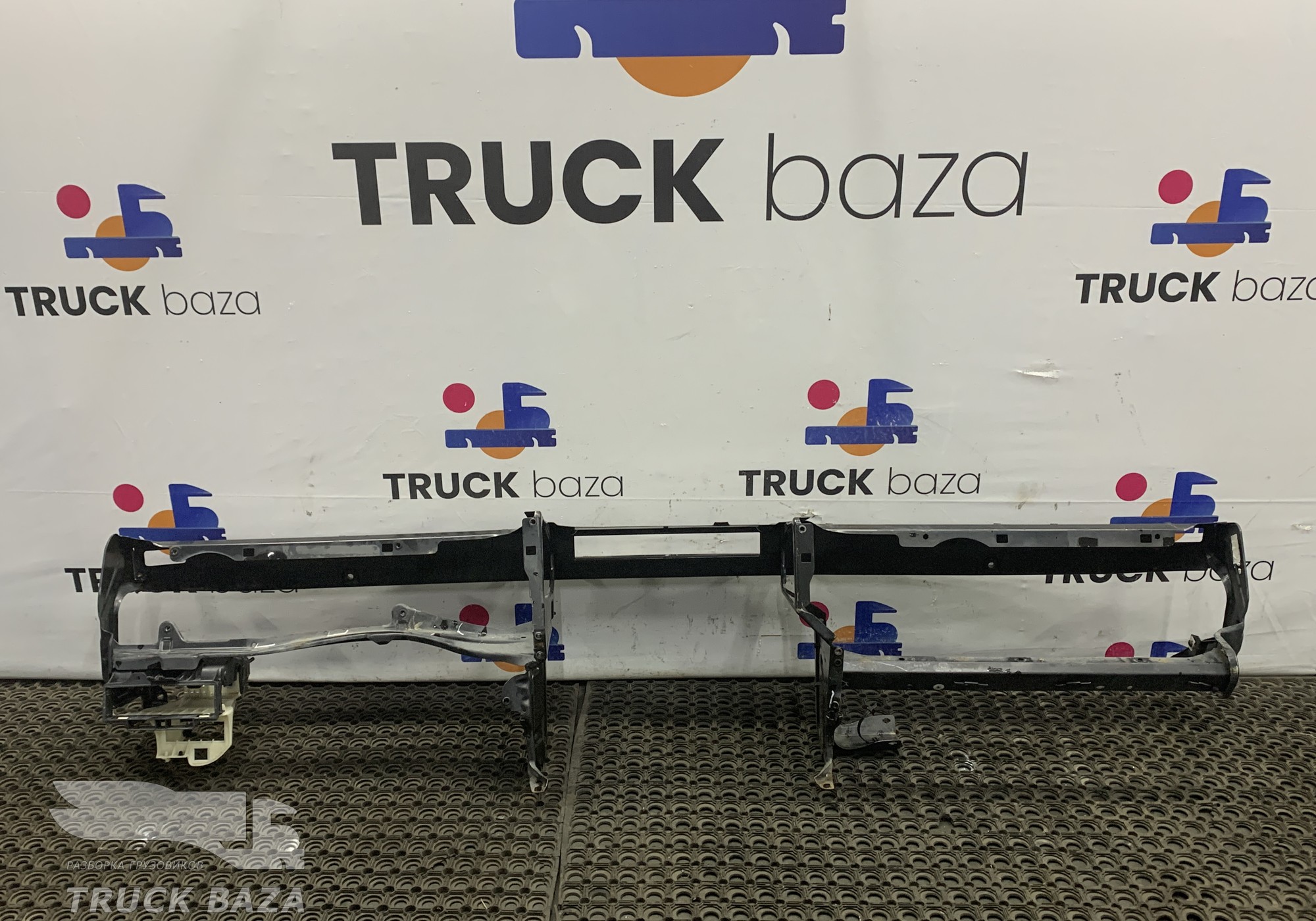 Усилитель торпедо для Renault Premium I (с 1996 по 2004)