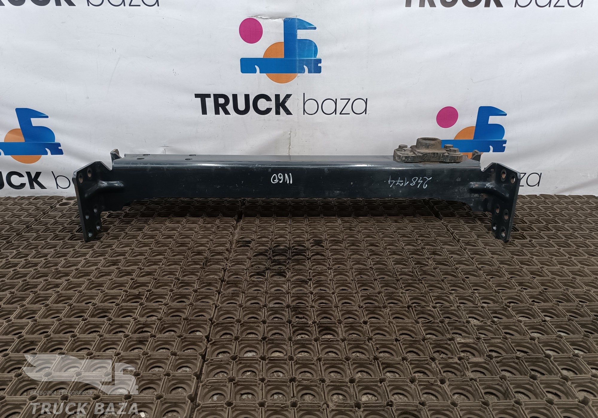 504027363 Траверса рамы передняя поперечная для Iveco
