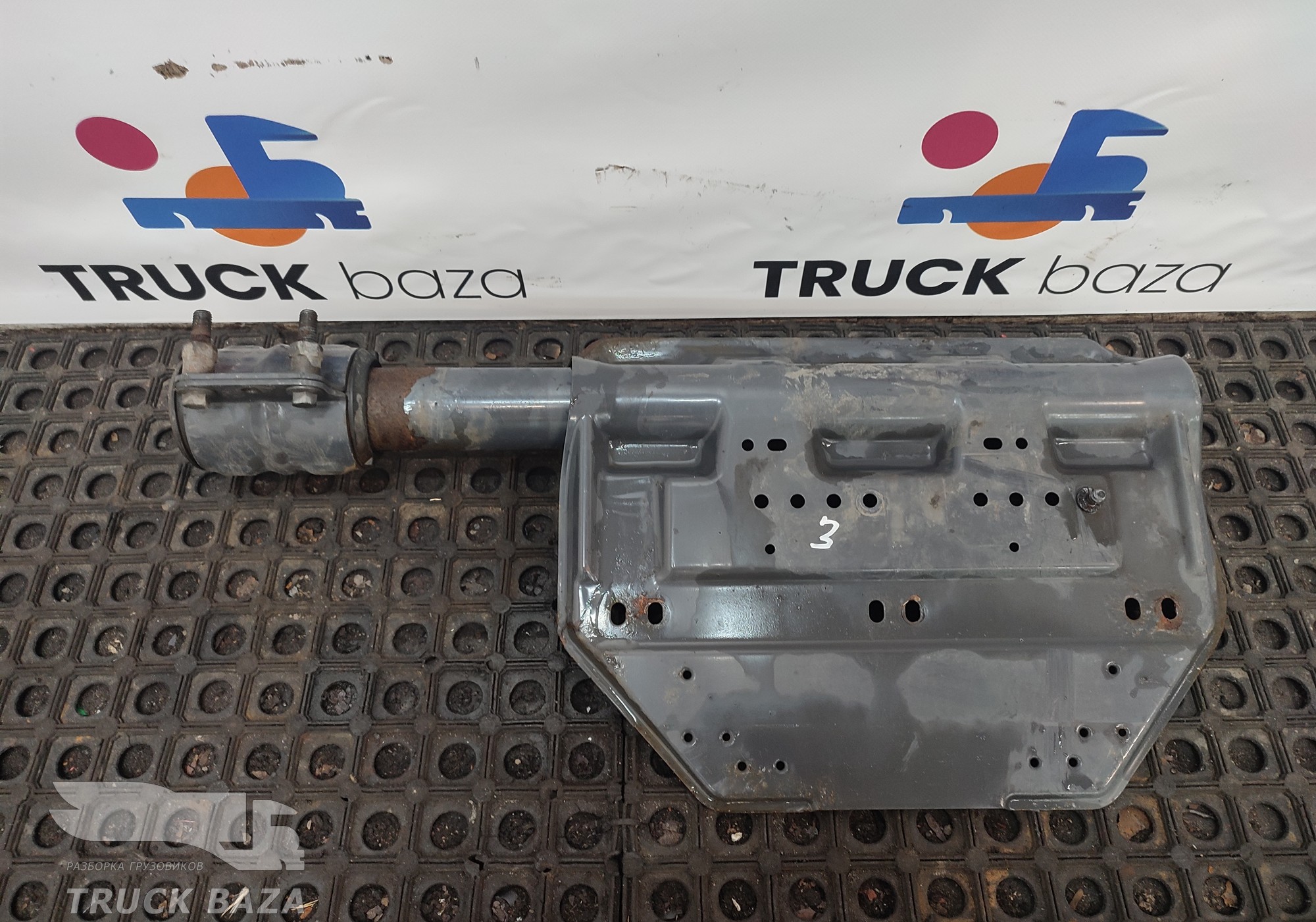 2800402 Кронштейн крыла заднего правого для Scania 5-series P (с 2004 по 2016)