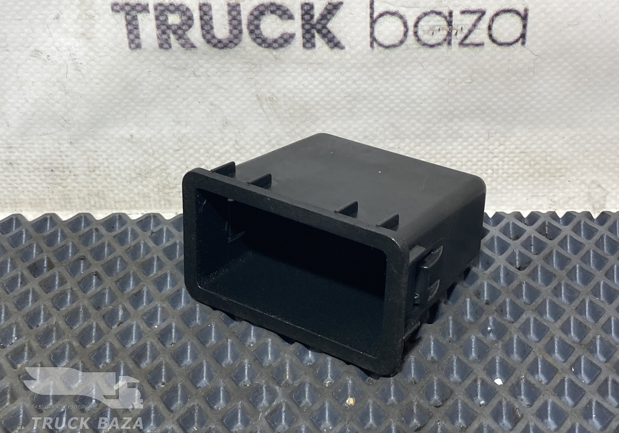 549015325164 Бардачок панели приборов для КАМАЗ 54901