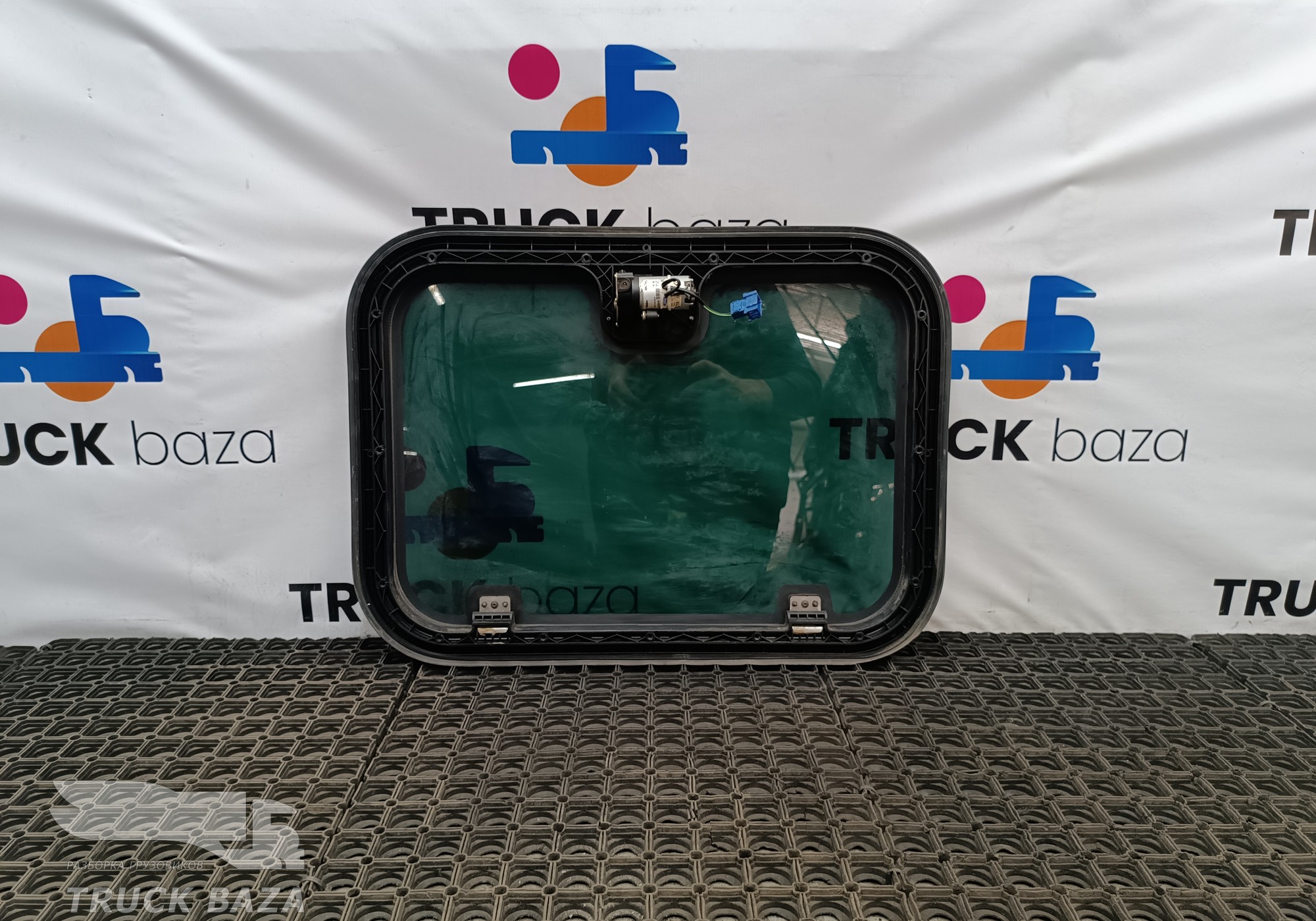 T320844 Люк в сборе для Ford F-MAX (с 2018)