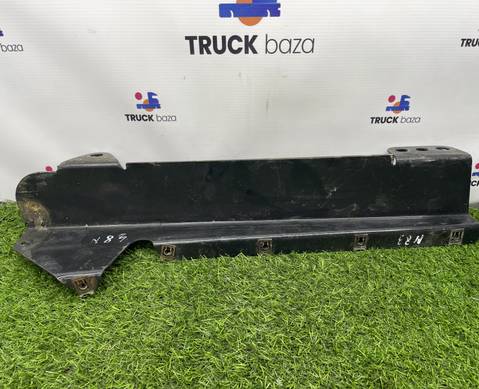 81153010114 Кронштейн трапа правый для Man TGS II (с 2012)