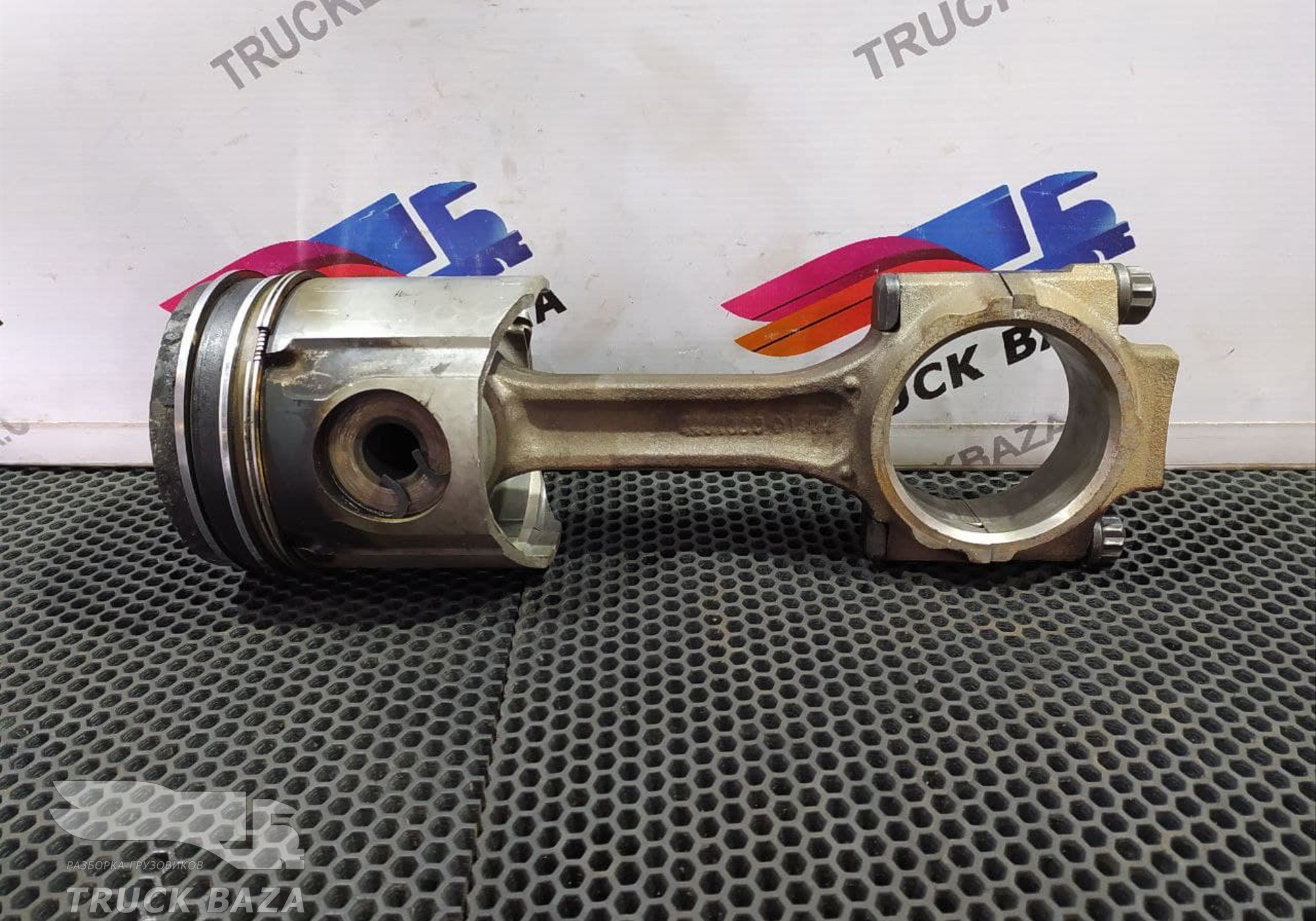 5010412516 Поршень c шатуном для Renault Kerax