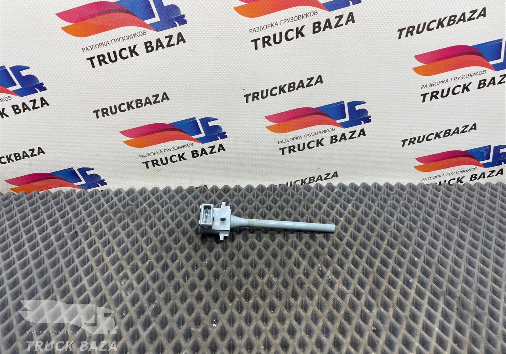 1850746 Датчик уровня охлаждающей жидкости для Daf XF105 (с 2005)