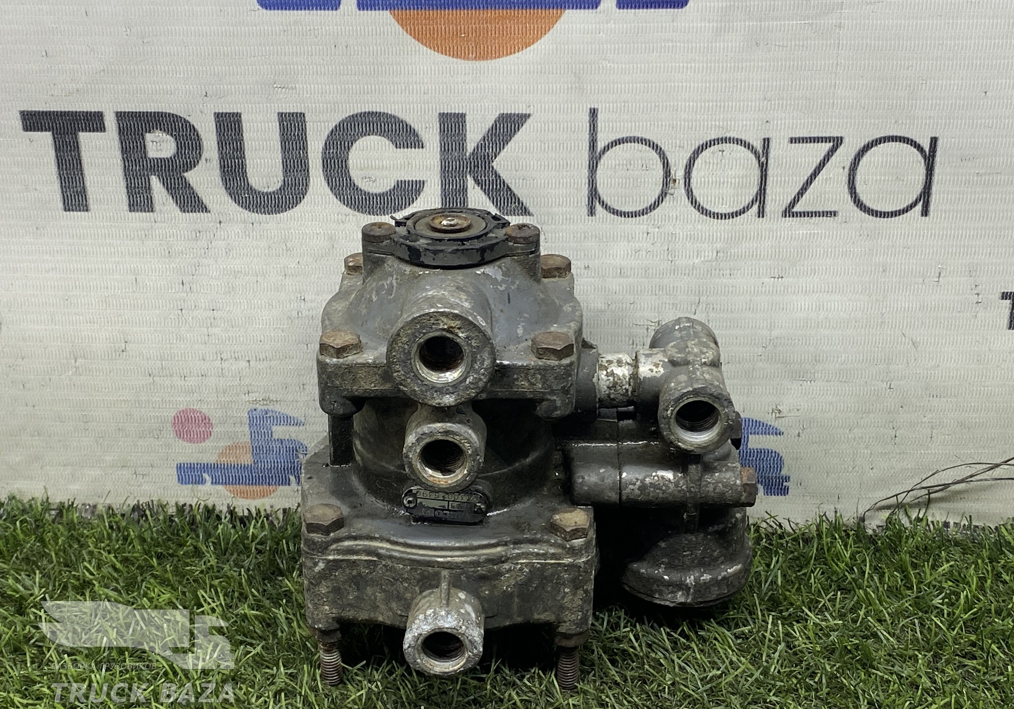 9730025390 Кран управления тормозами прицепа