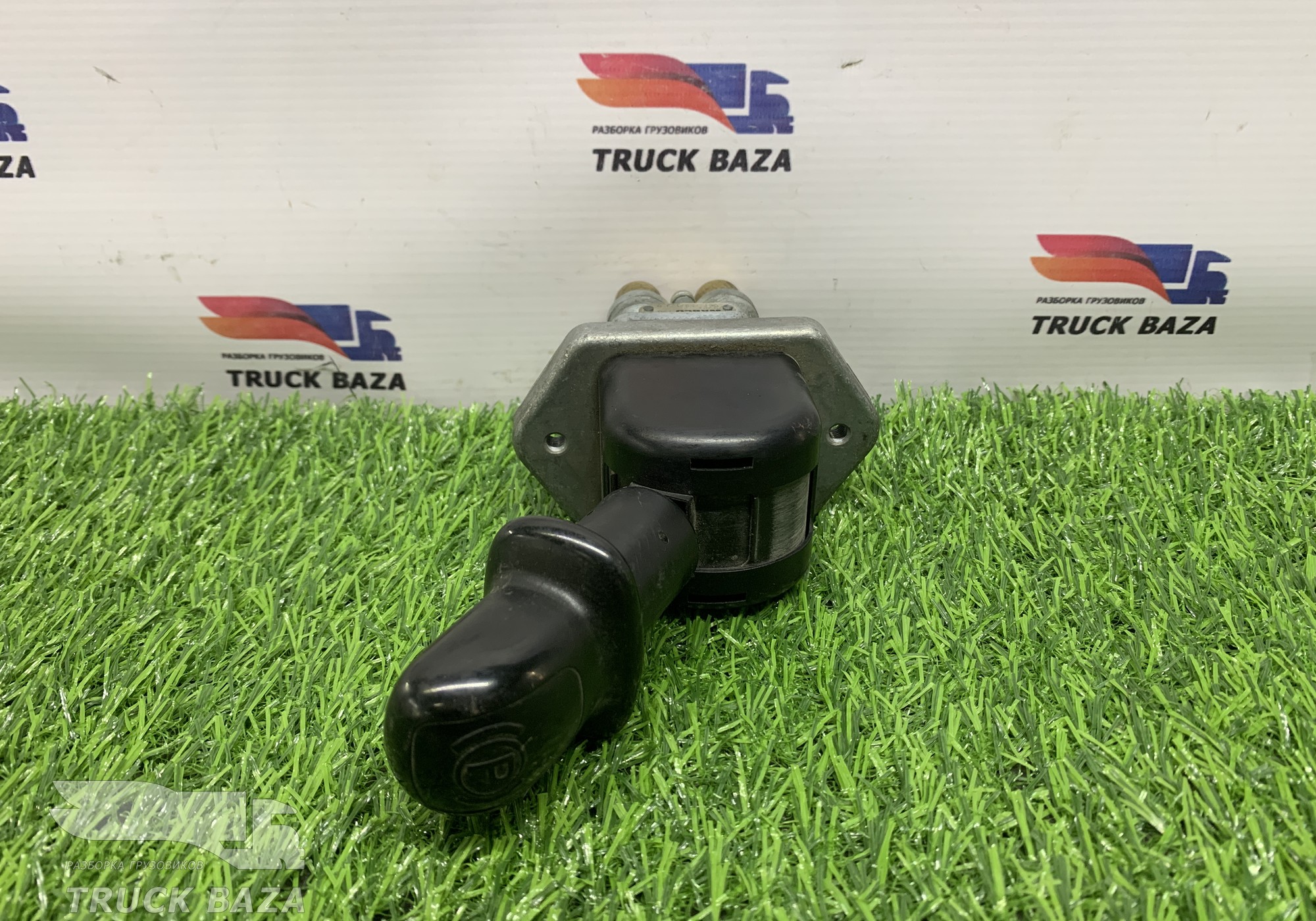 9617231390 Кран стояночного тормоза