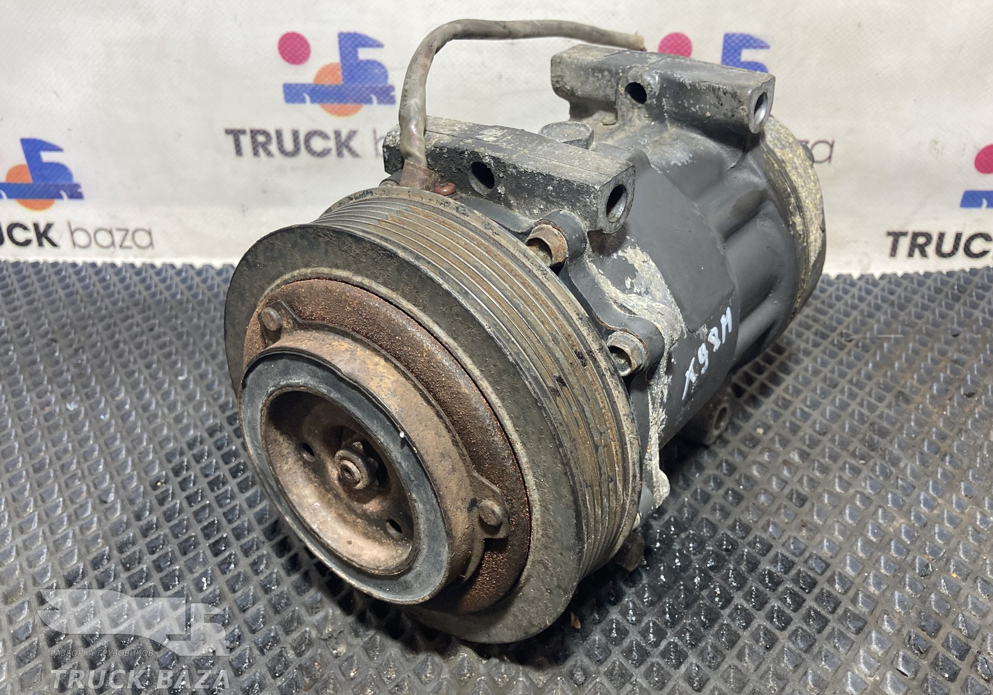 1864126 Компрессор кондиционера