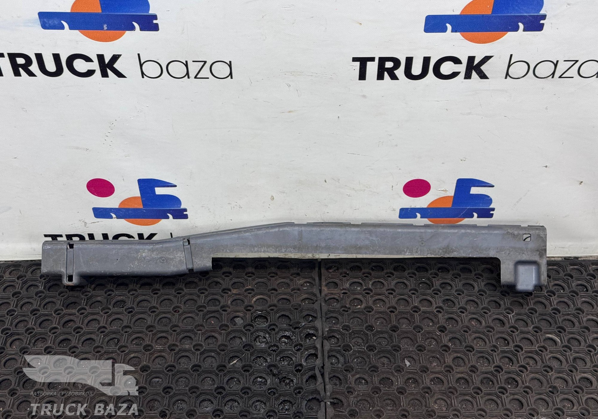 2054636 Кронштейн проводки для Scania