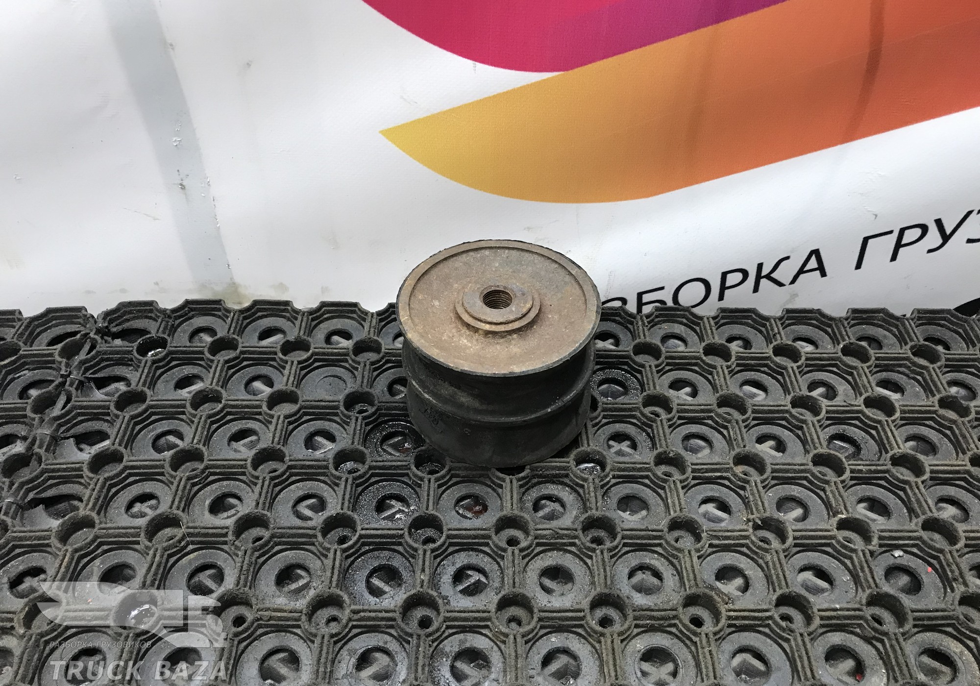 81962100388 Подушка КПП для Man TGX II (с 2012)