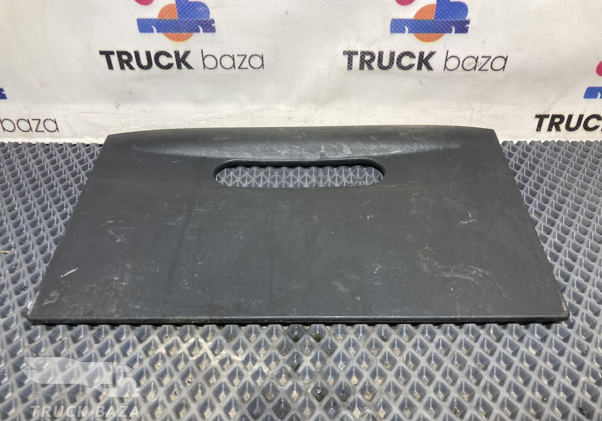 1660280 Крышка вещевого ящика для Daf XF105 (с 2005)