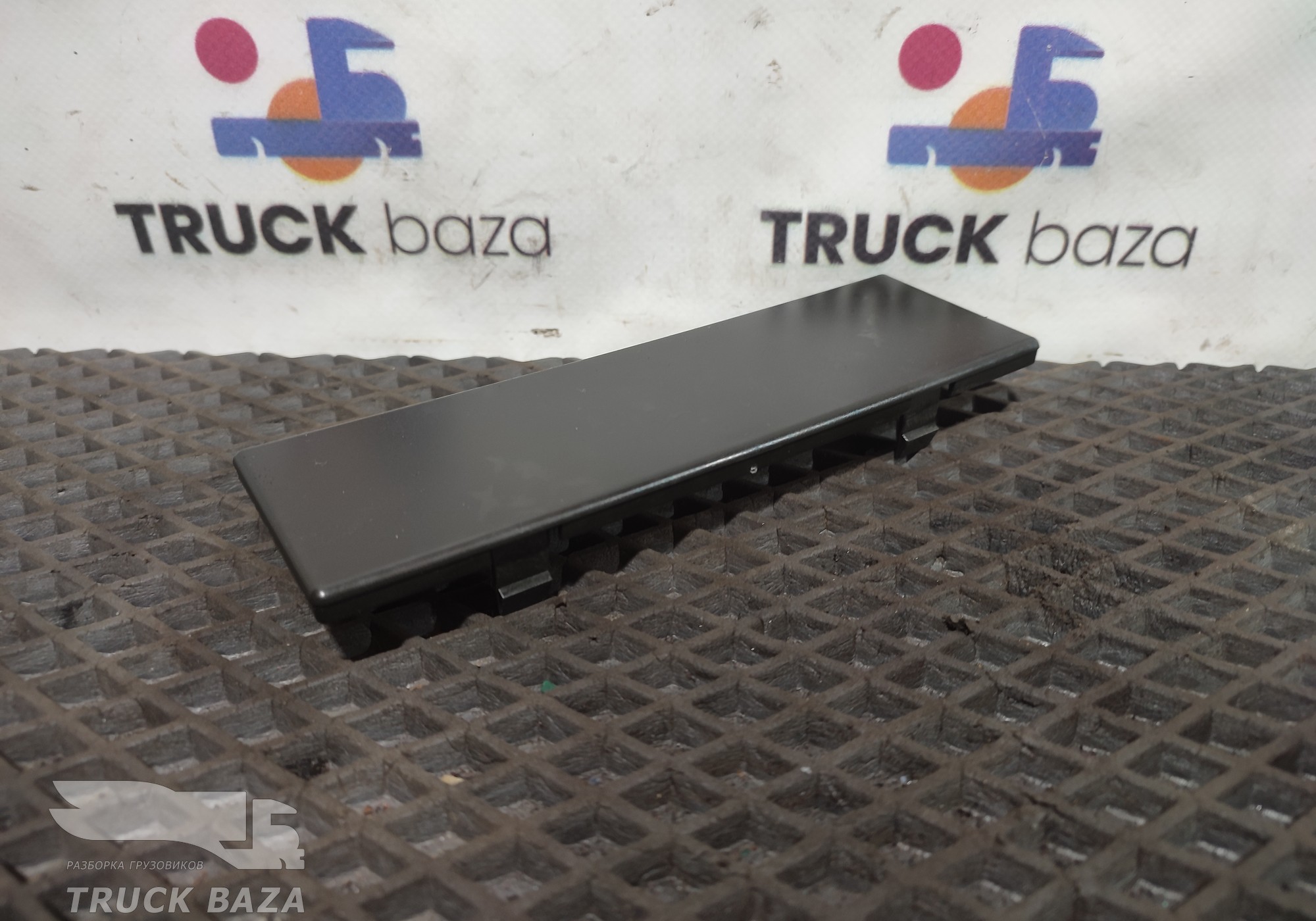 21387725 Накладка панели приборов для Volvo FH 4 (с 2012)