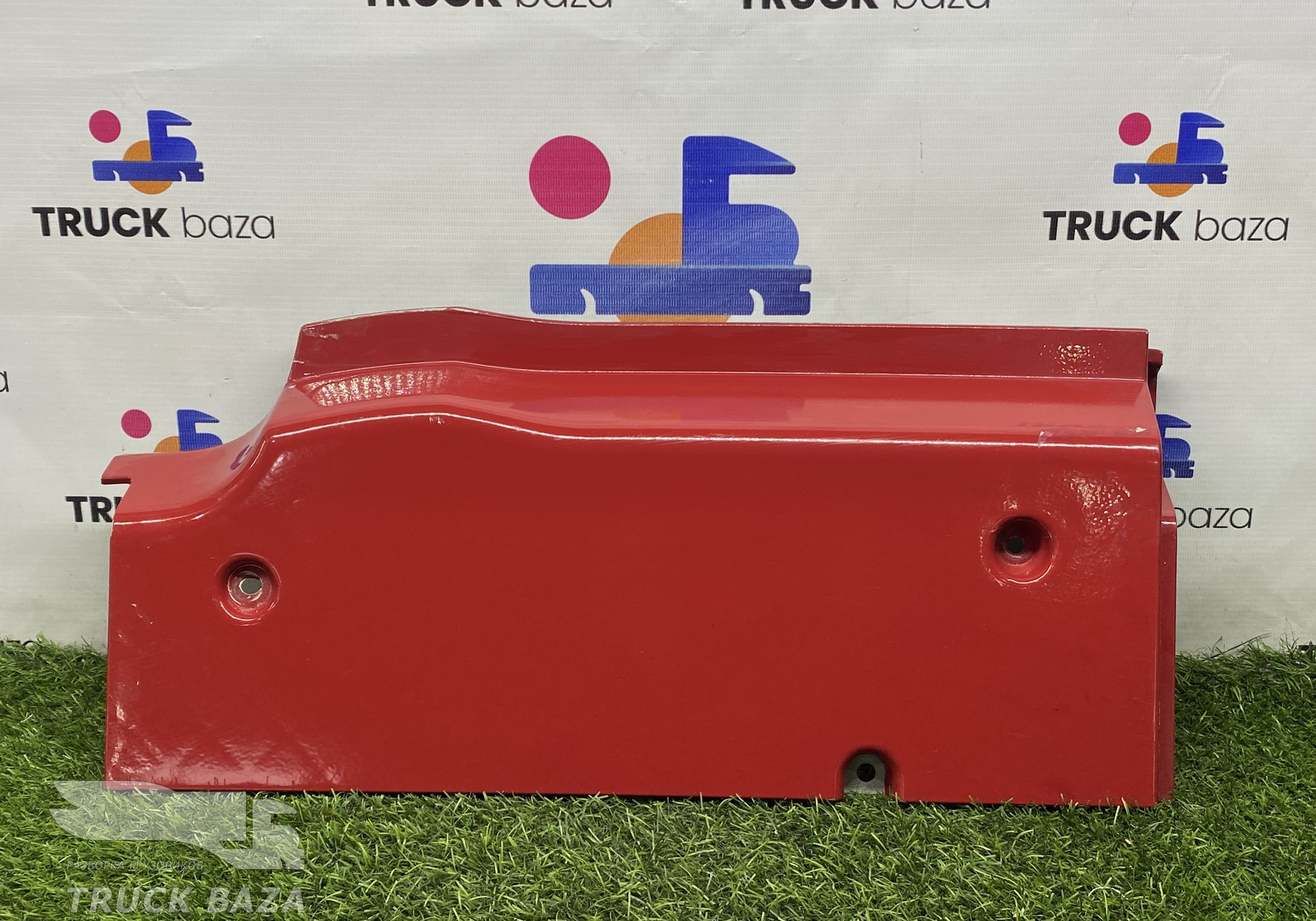 549018416132 Накладка бампера передняя правая для КАМАЗ 54901