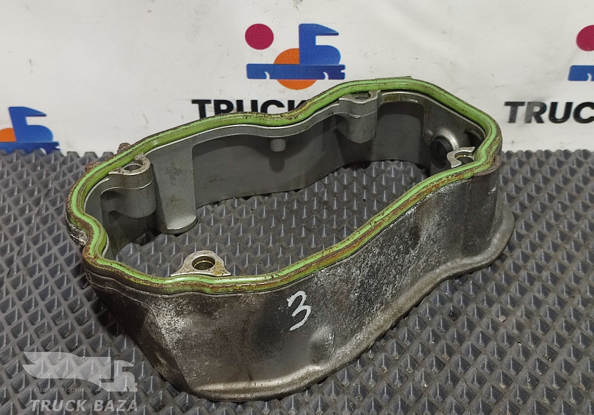 1880754 Проставка клапанной крышки для Scania