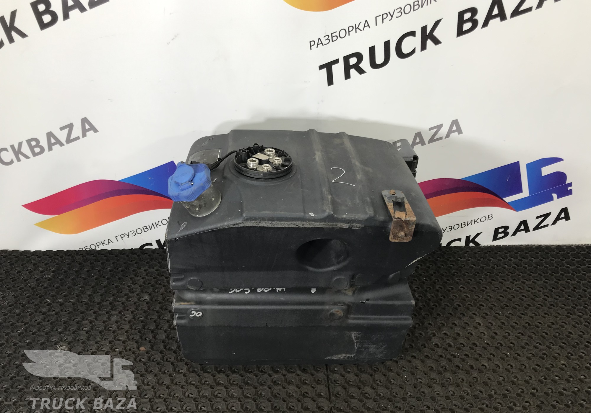 41297909 Бак AdBlue V=100L для Iveco