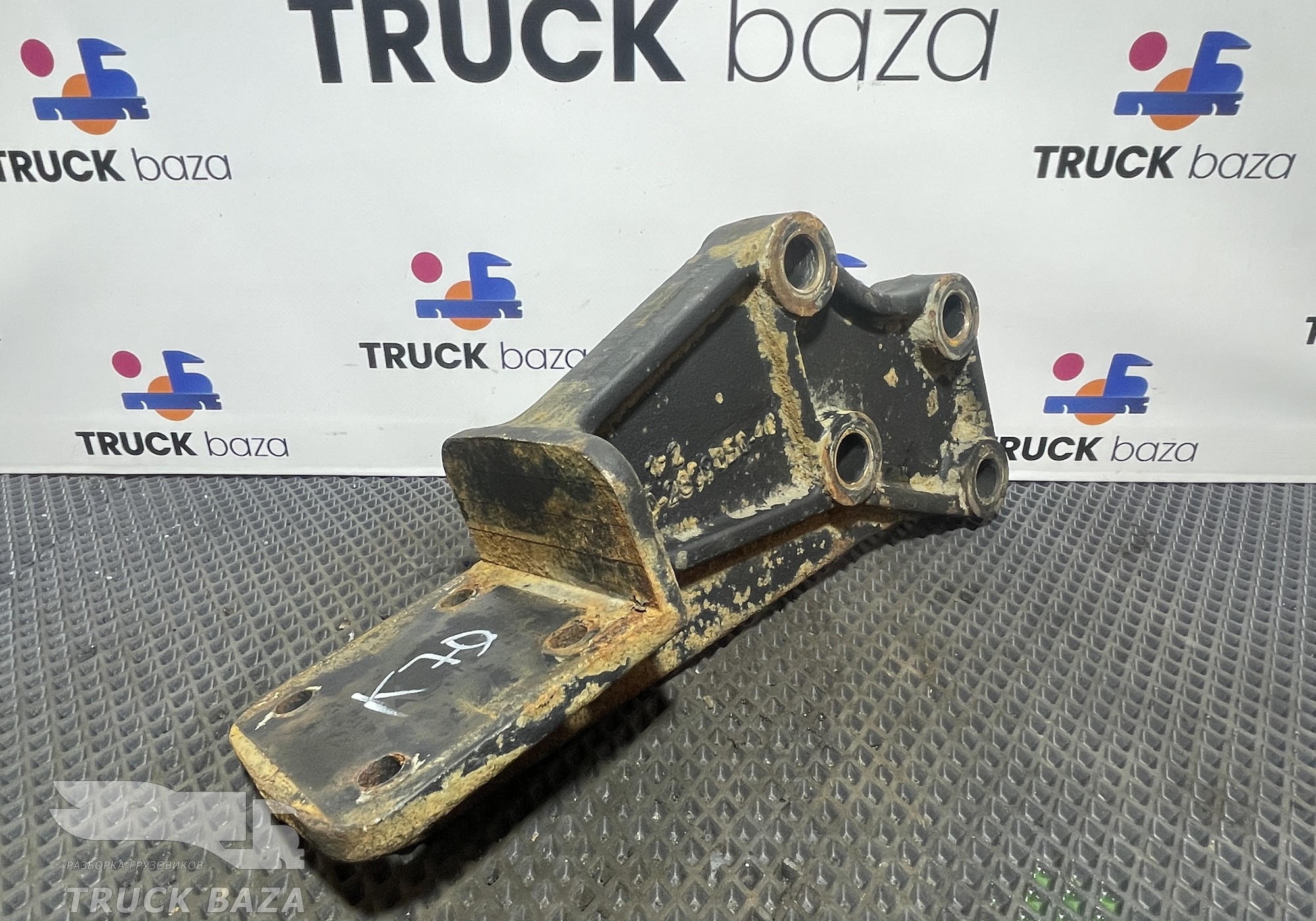 5490280905010 Кронштейн усилителя переднего бампера для КАМАЗ 5490 (с 2013)