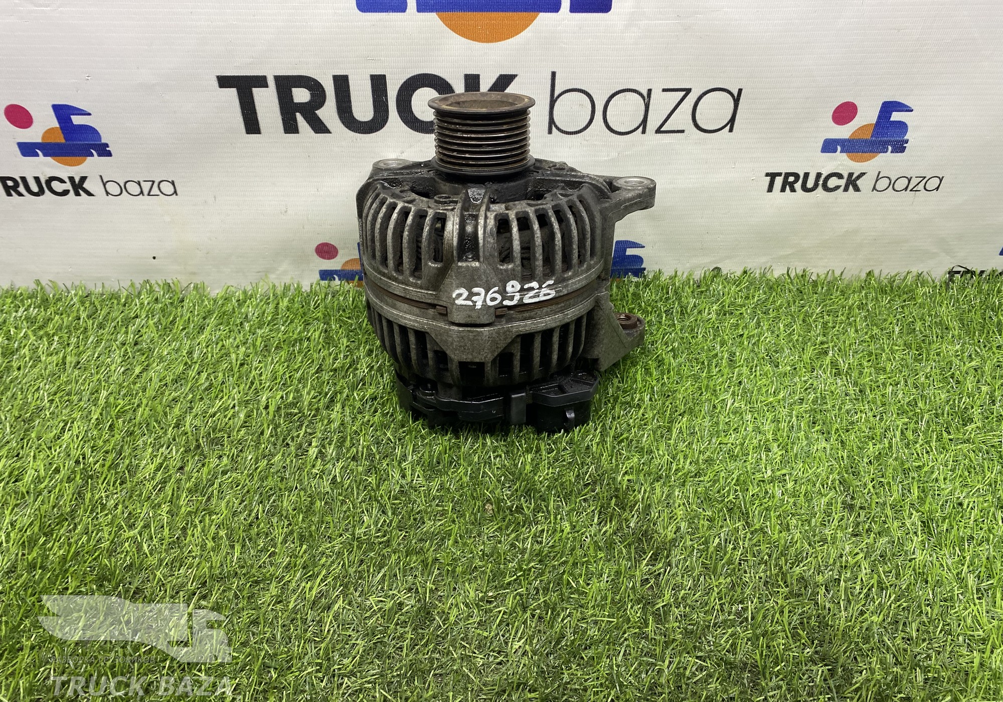 4892318 Генератор 70A для Iveco