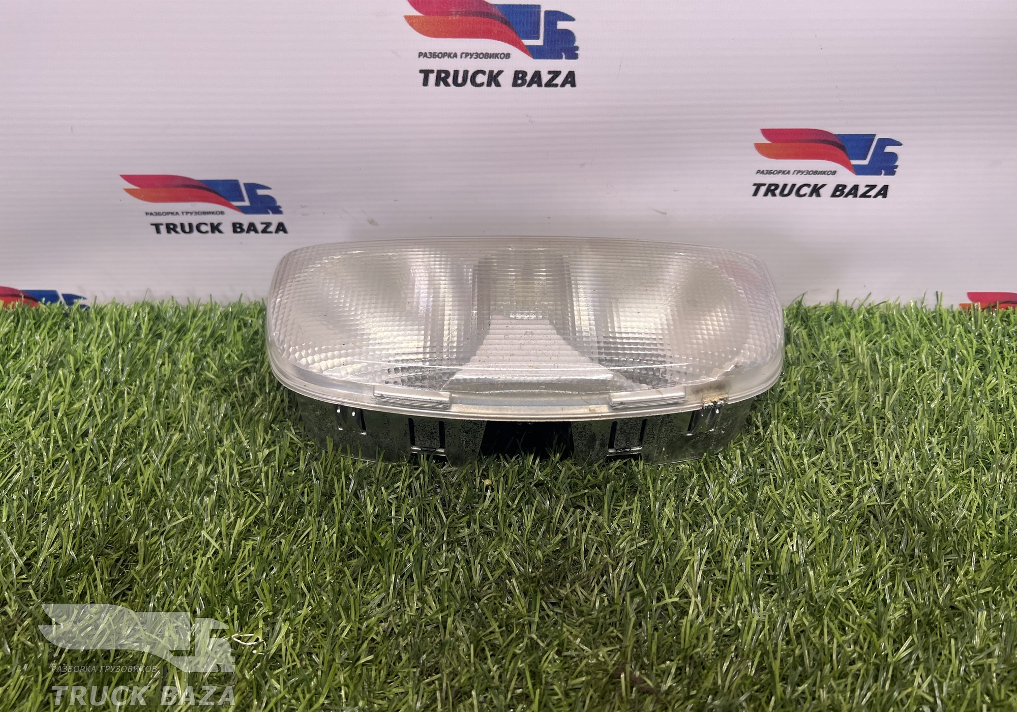 A9438201201 Плафон салонный правый