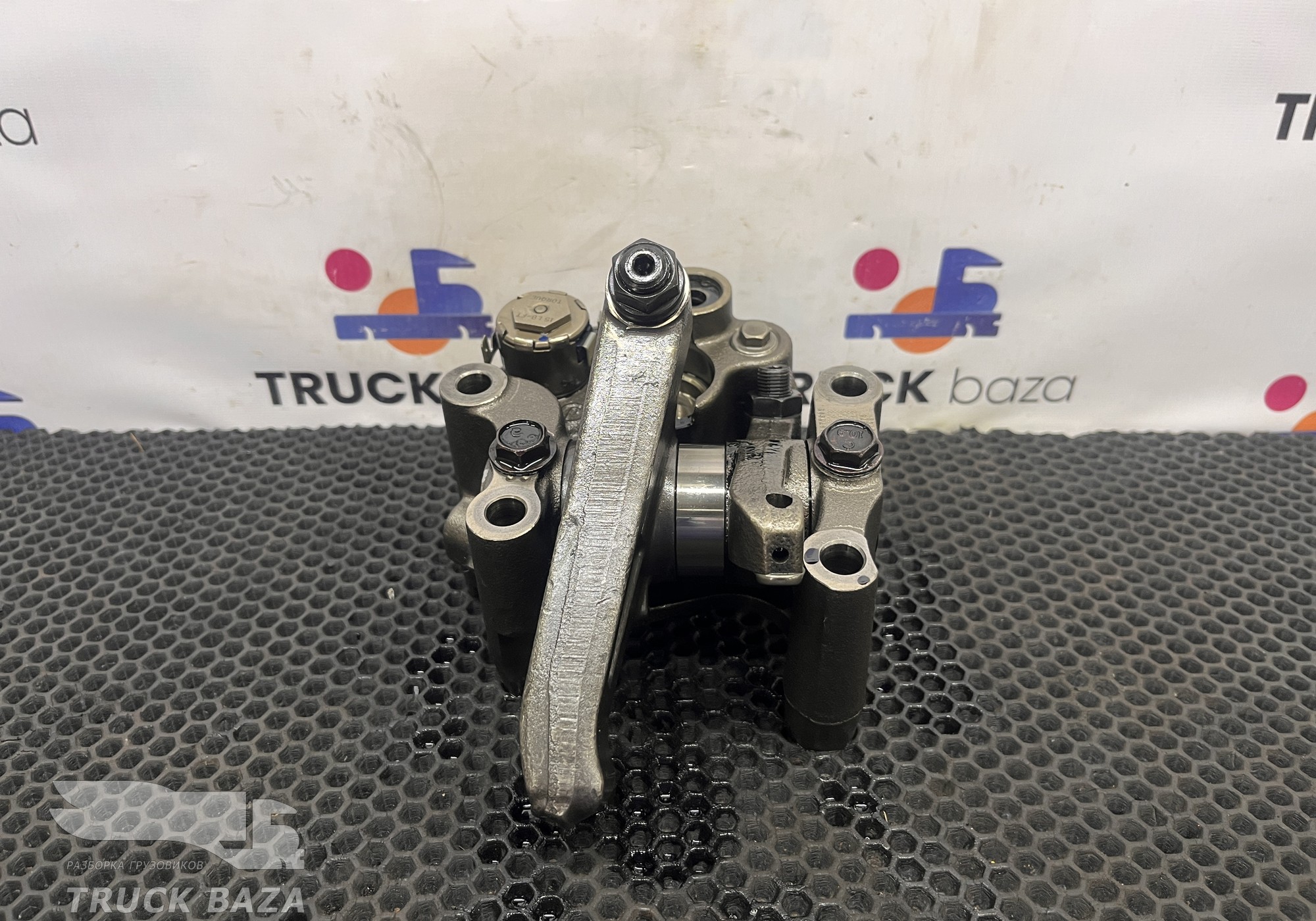1732002 Вал рокера для Daf CF