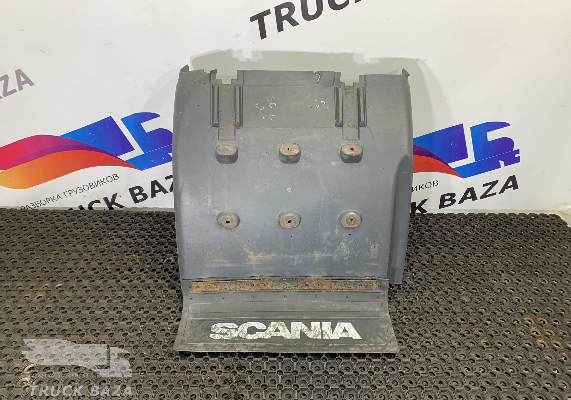 1357599 Крыло заднее левое/переднее правое для Scania 5-series T (с 2004 по 2016)