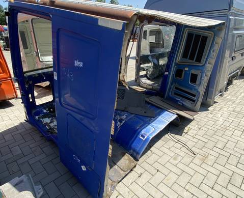 504016098 Боковина кабины левая для Iveco Stralis I (с 2002)