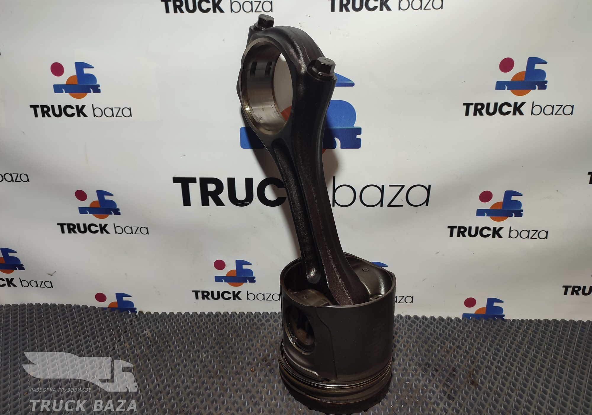 Поршень с шатуном для КАМАЗ 5490