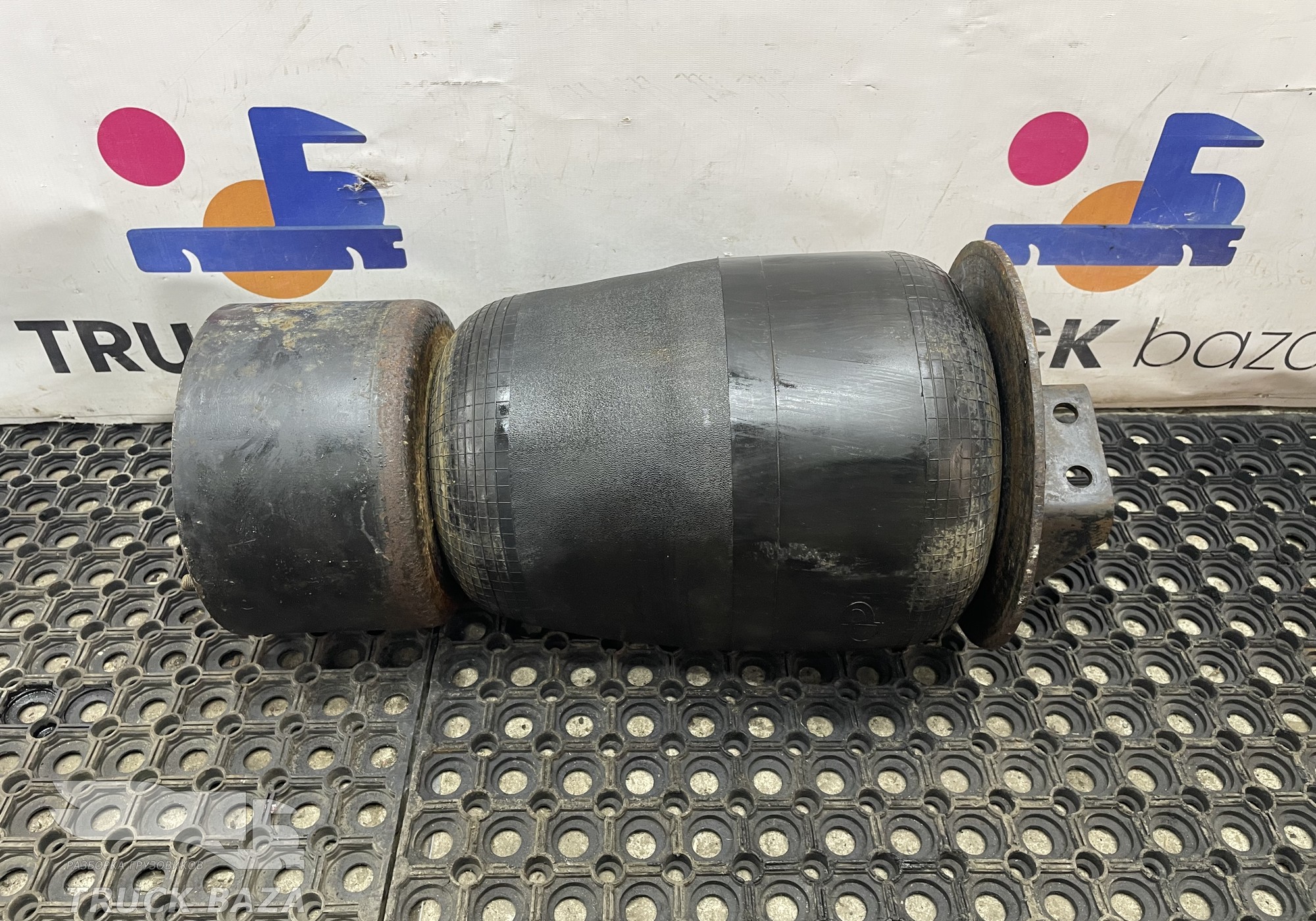 651293402047 Подушка пневмоподвески задняя для КАМАЗ 54901