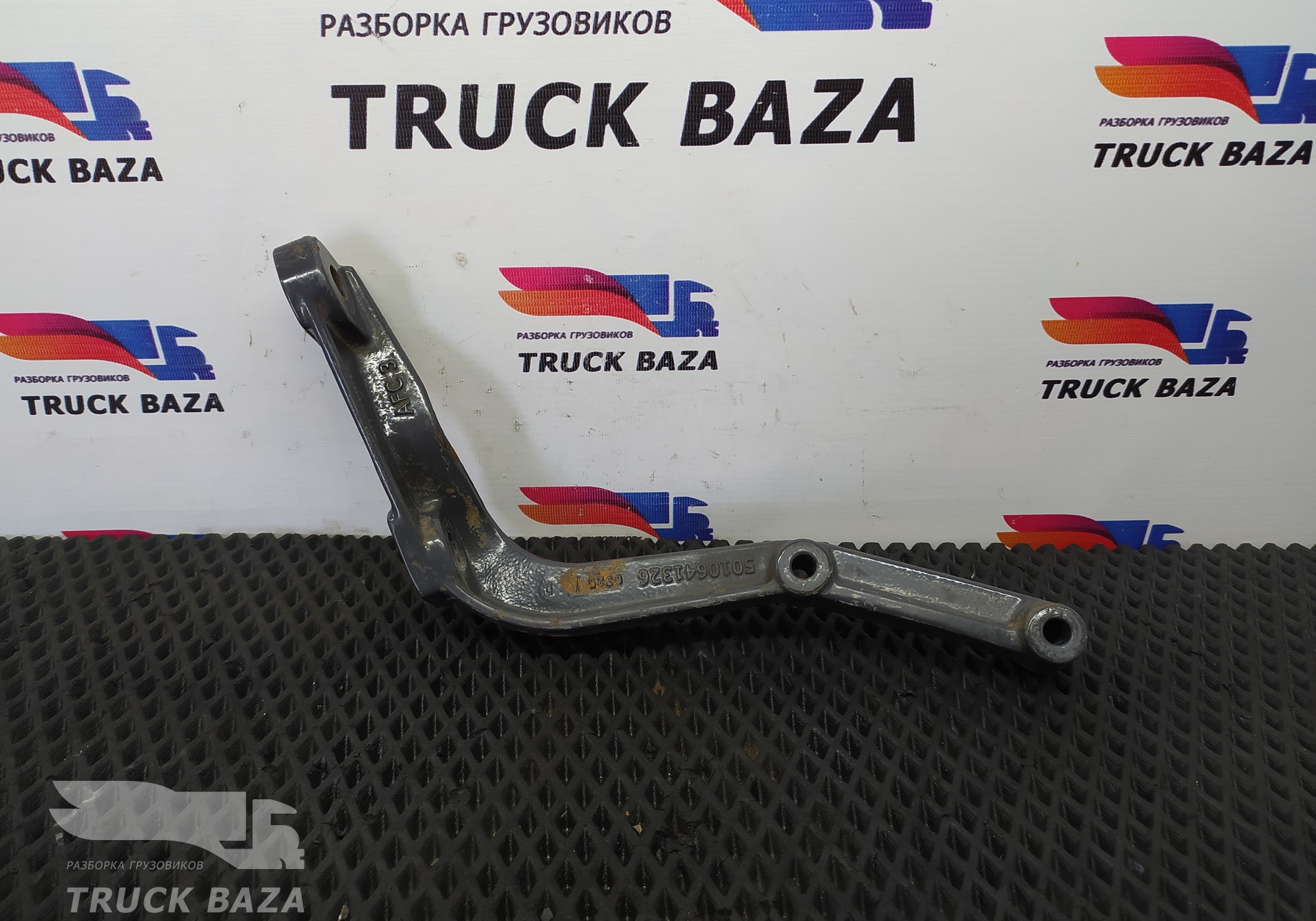 5010641326 Кронштейн крыла переднего левый для Renault Premium