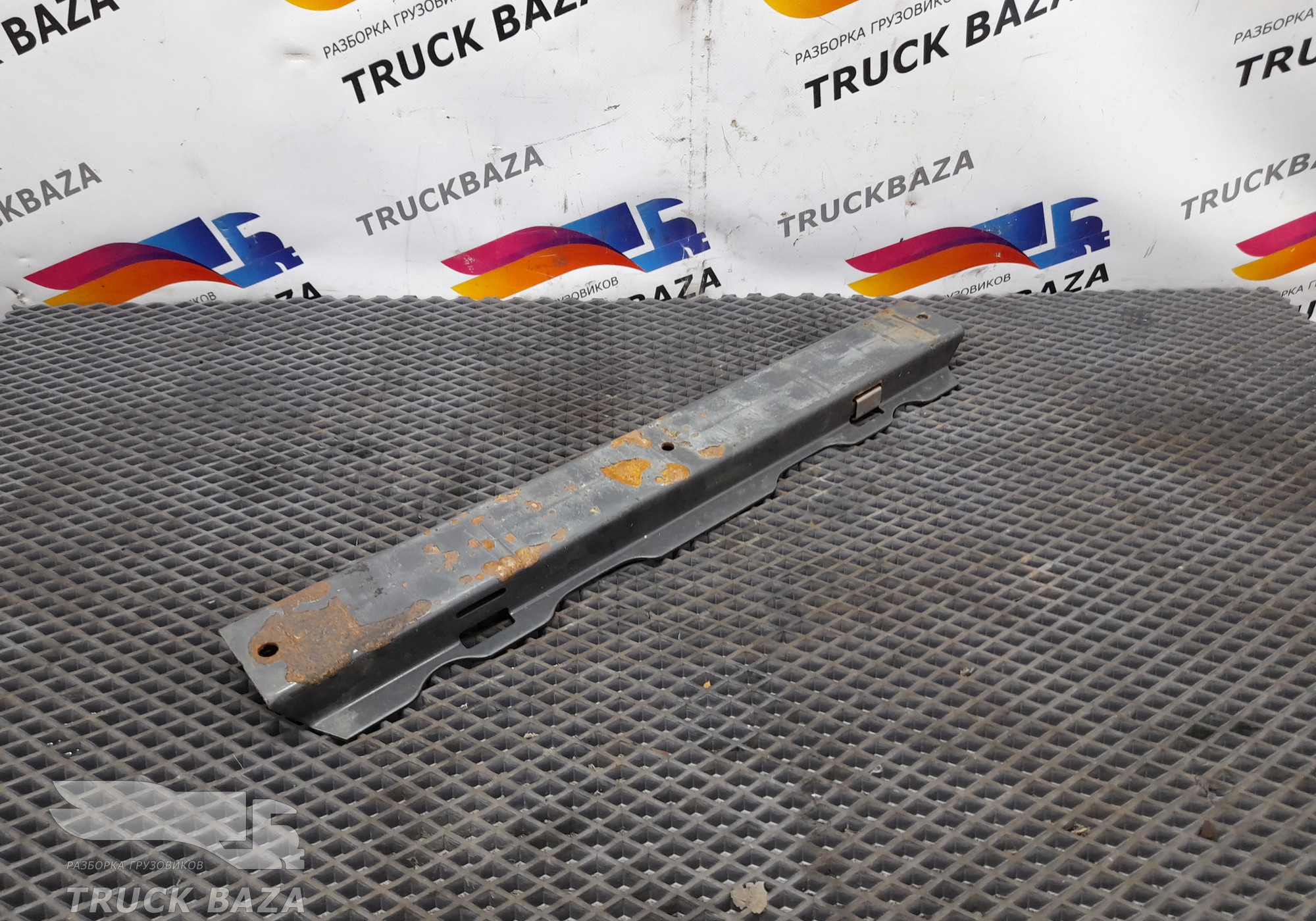 21752239 Прижимная планка АКБ для Volvo