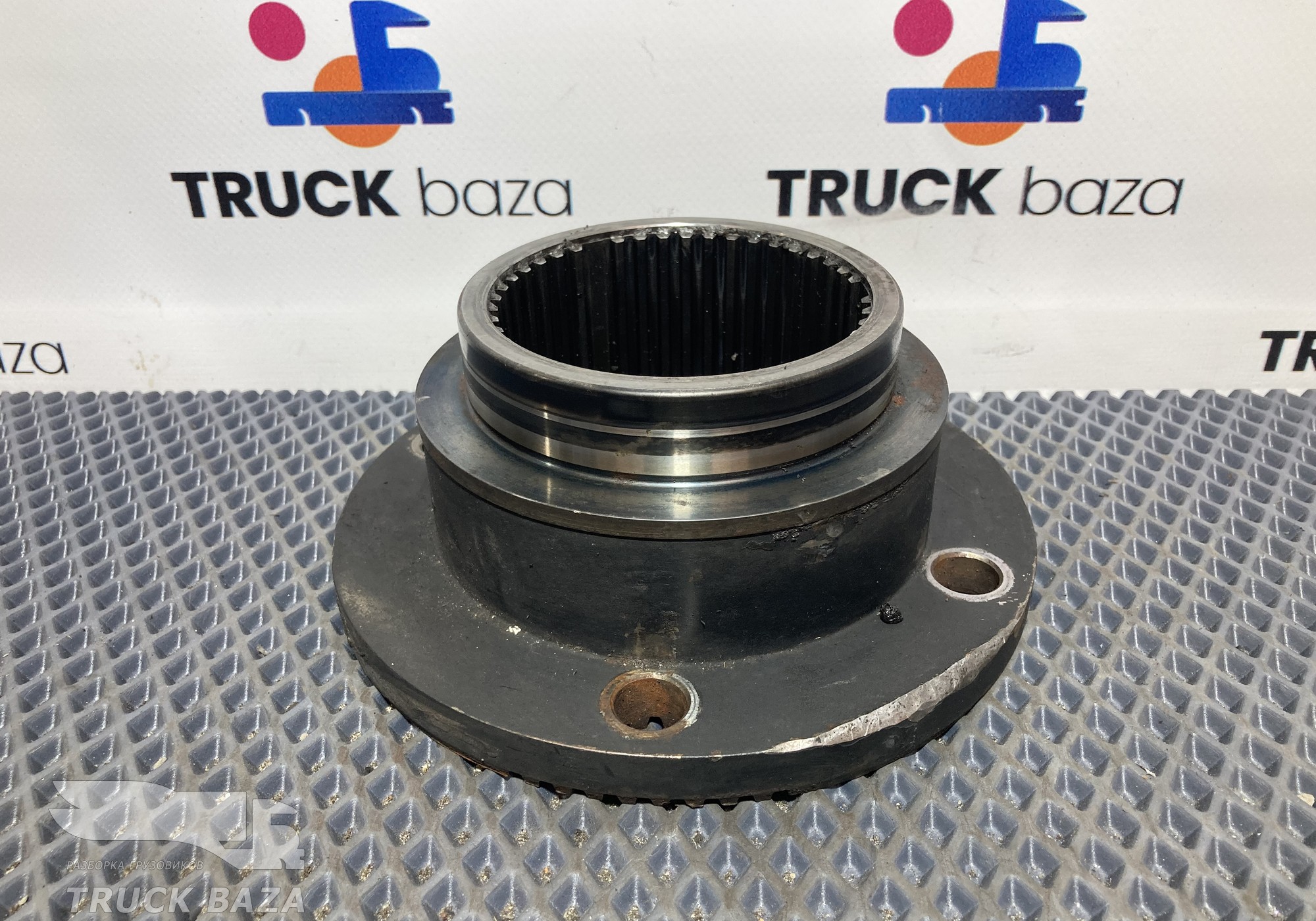 81391150289 Фланец КПП 16S2220TD