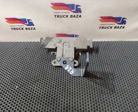 21252110 Кронштейн трубок воздушных для Volvo
