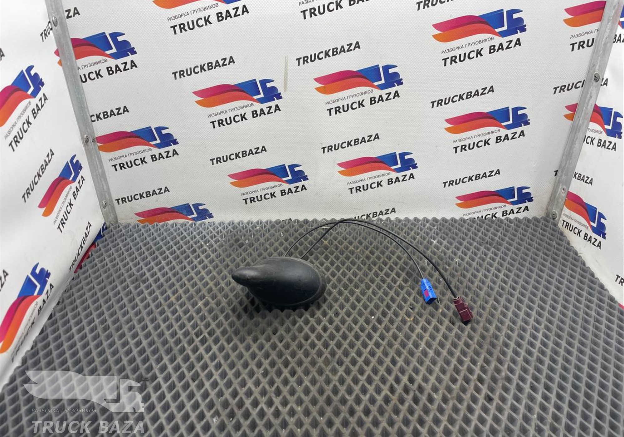 1678290 Антенна для Daf XF105 (с 2005)