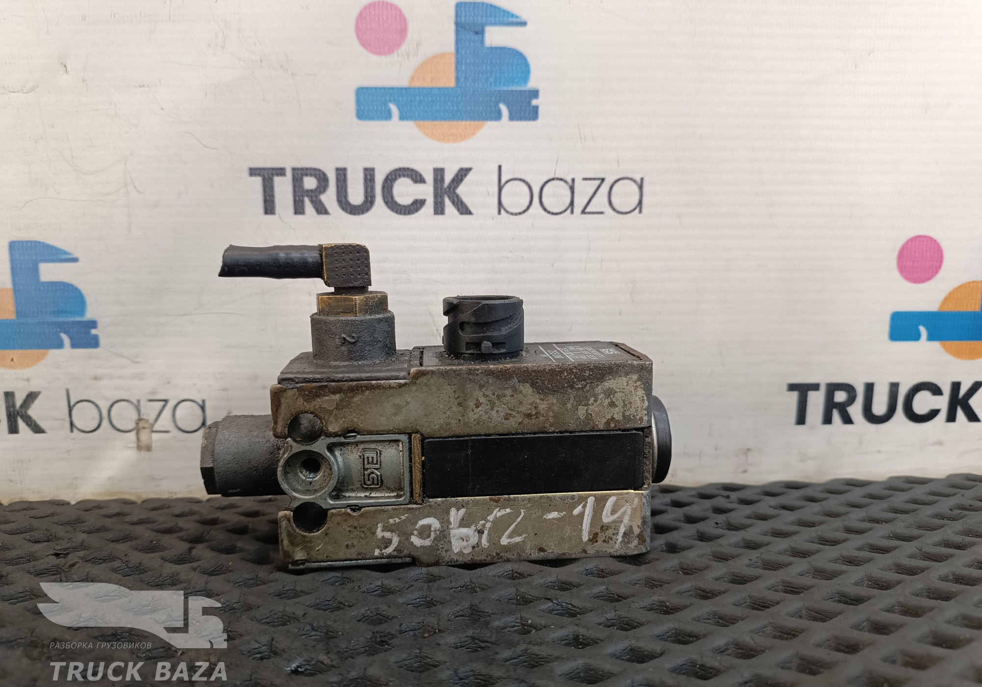 0049975536 Клапан электромагнитный для Mercedes-Benz