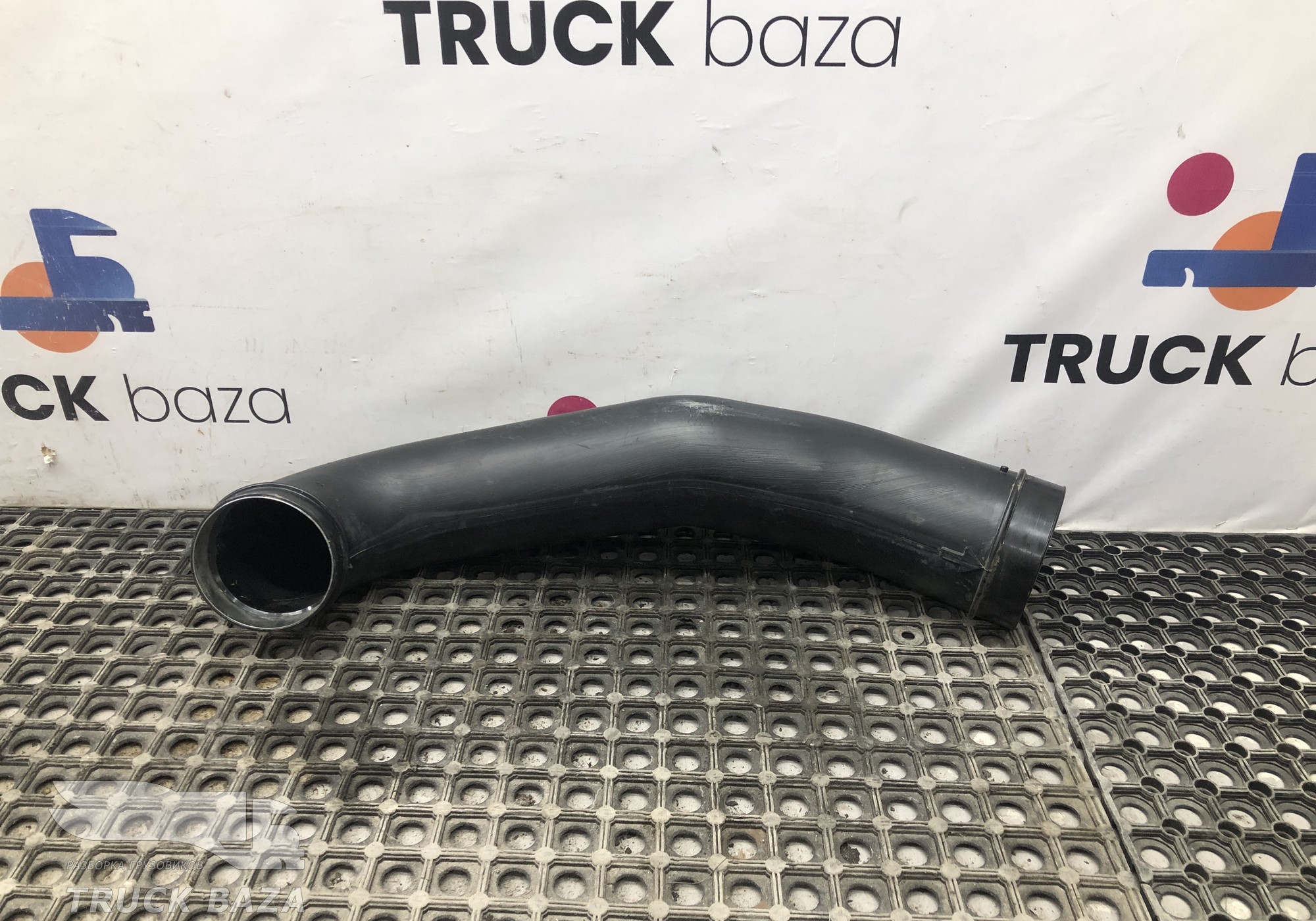 1637940 Патрубок воздушного фильтра для Daf XF105 (с 2005)