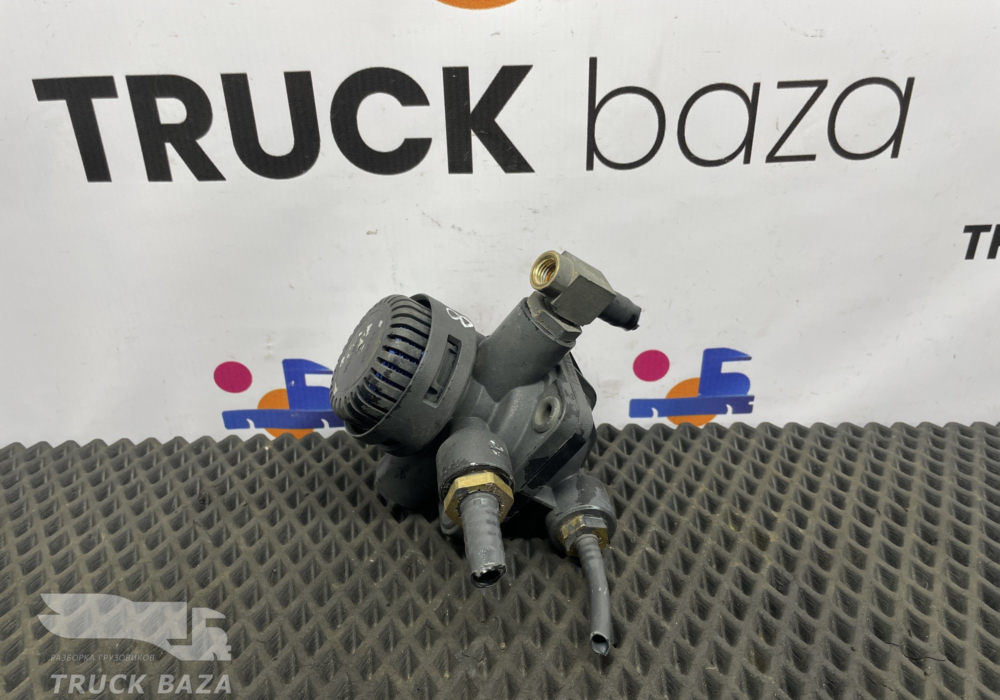 81521166075 Клапан ускорительный для Mercedes-Benz Axor