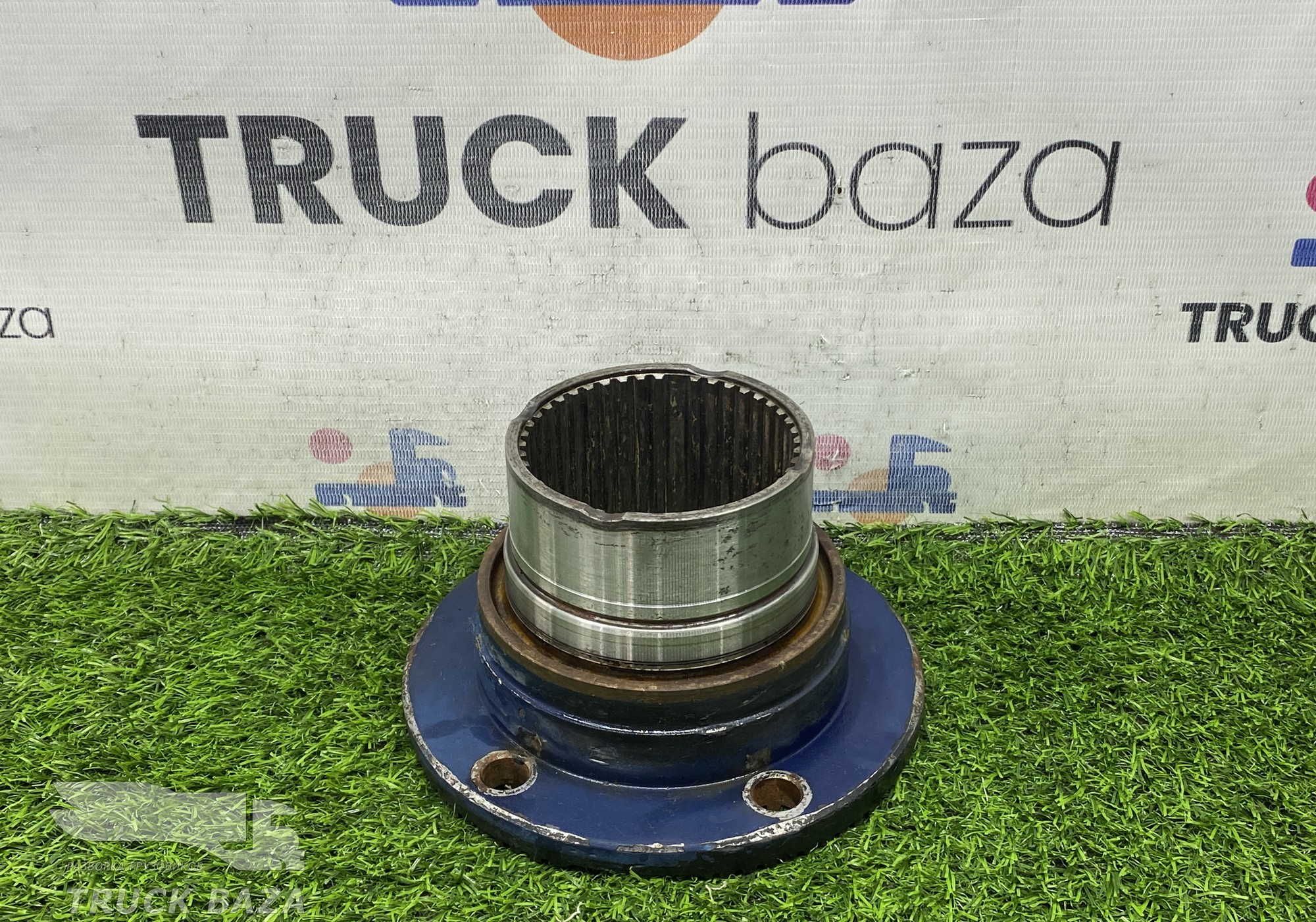 1358332210 Фланец КПП TRAKSON 12TX2210TD для КАМАЗ 54901